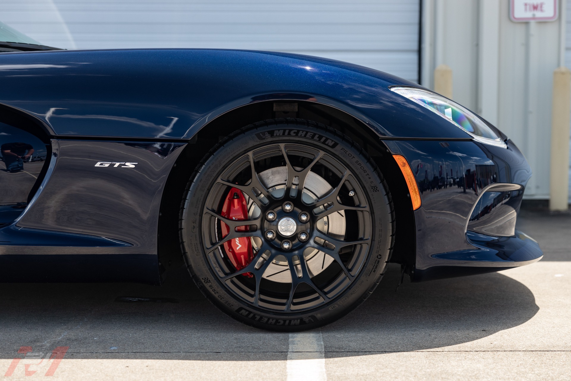 Used-2014-Dodge-Viper-GTS