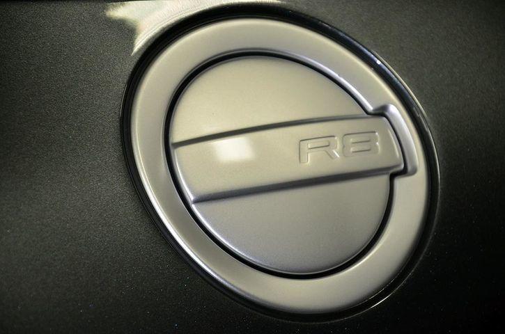 Used-2011-Audi-R8-52L