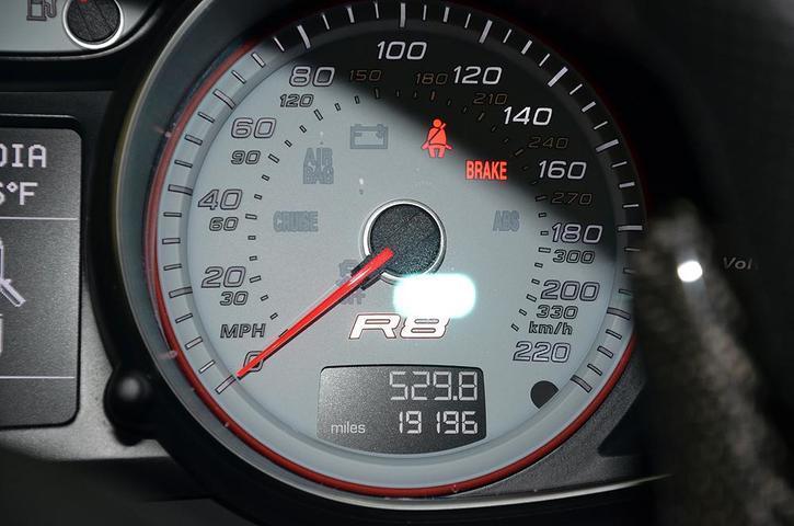 Used-2011-Audi-R8-52L