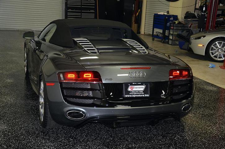 Used-2011-Audi-R8-52L