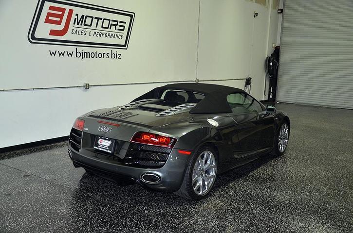 Used-2011-Audi-R8-52L