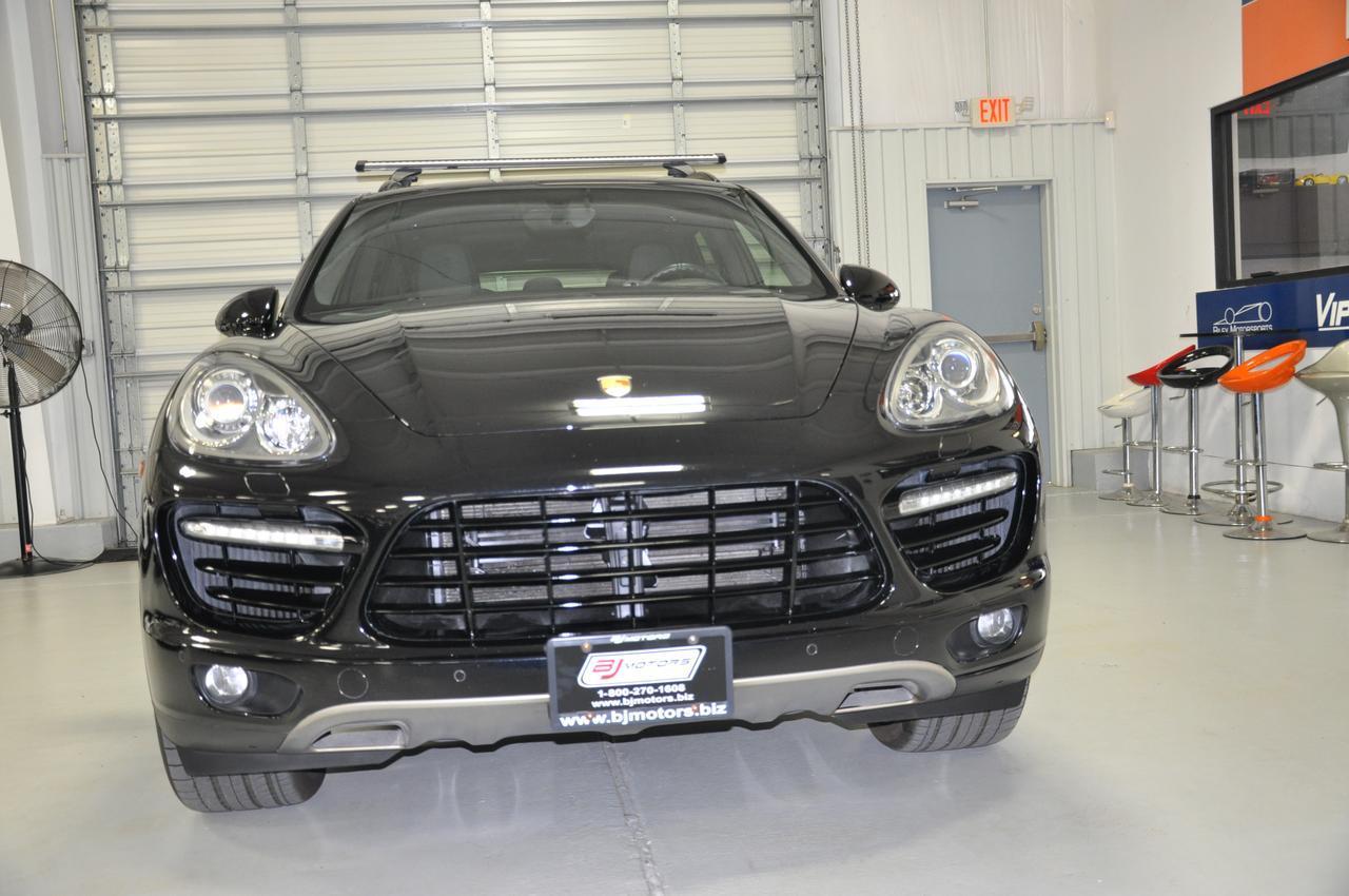 Used-2014-Porsche-Cayenne-Turbo-S