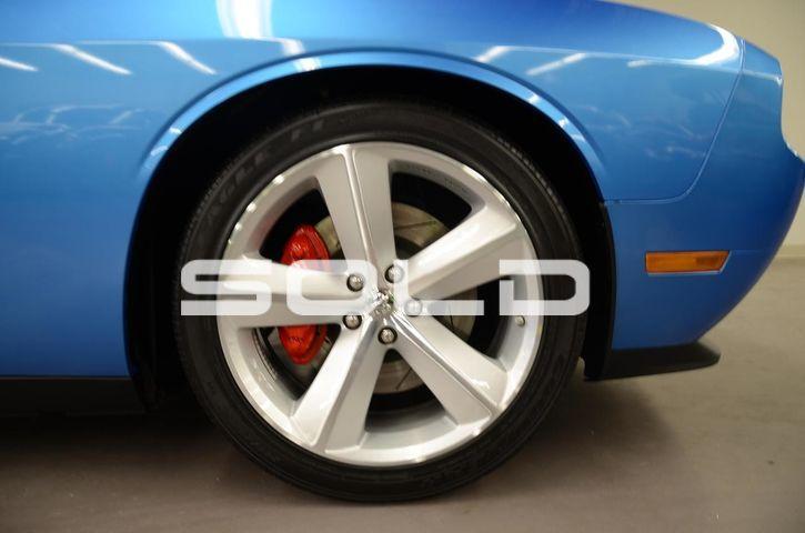 Used-2010-Dodge-Challenger-SRT8