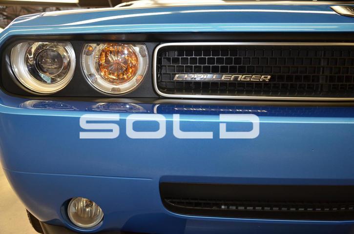 Used-2010-Dodge-Challenger-SRT8