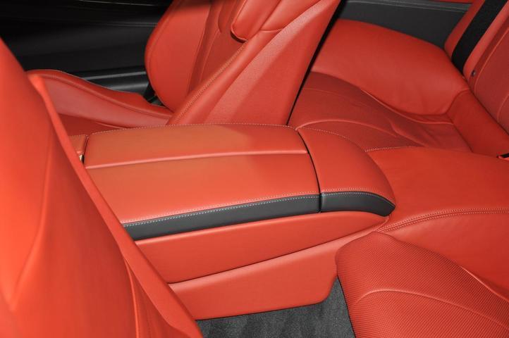 Used-2016-BMW-M6-Full-Leather