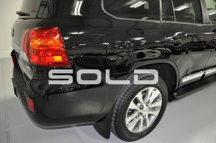 Used-2015-Toyota-Land-Cruiser