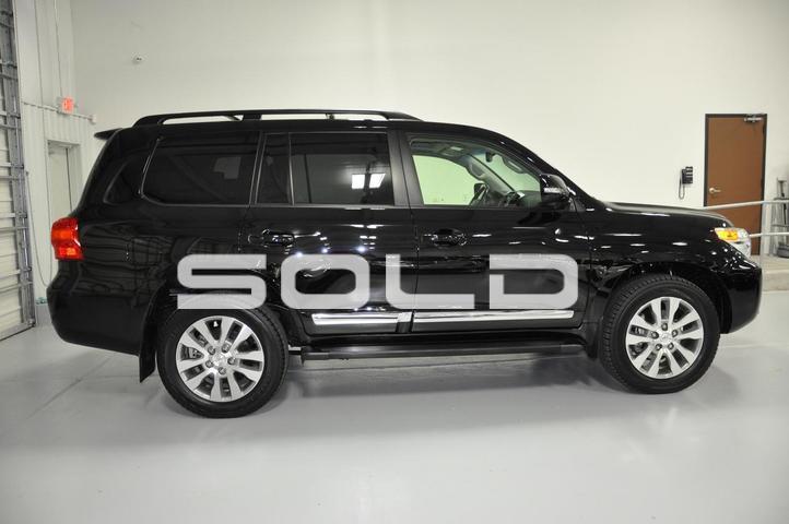 Used-2015-Toyota-Land-Cruiser