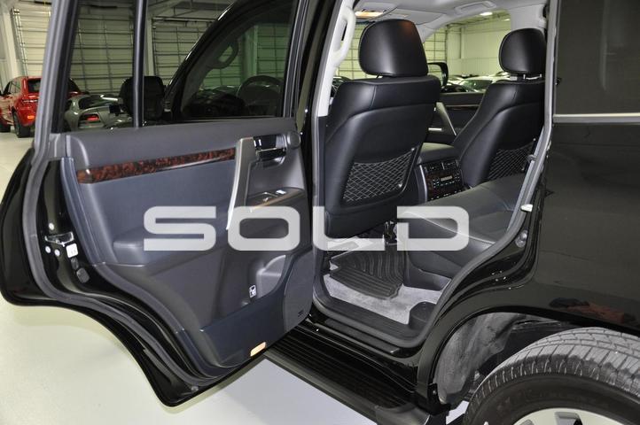 Used-2015-Toyota-Land-Cruiser