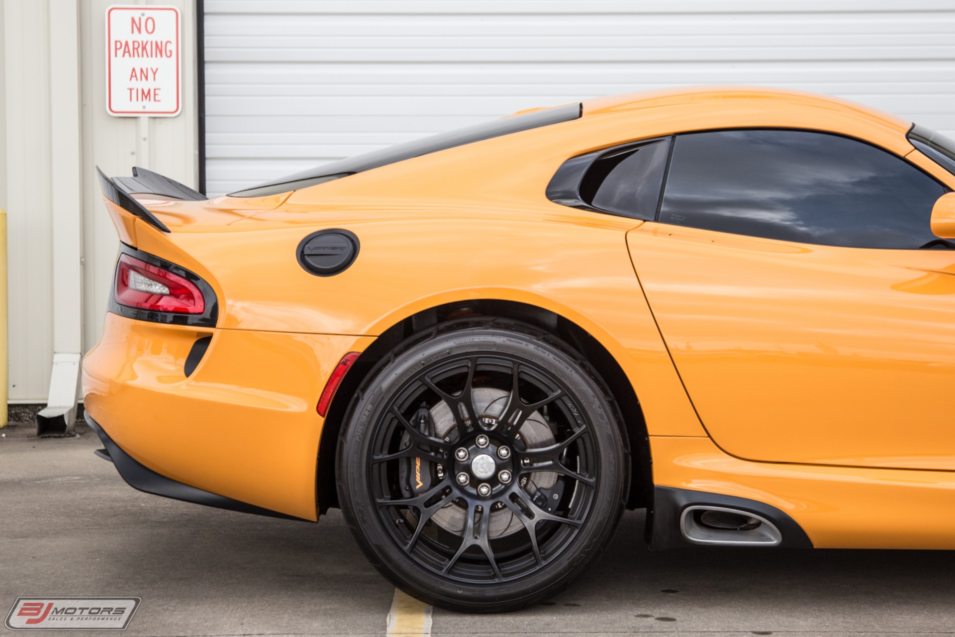 Used-2016-Dodge-Viper-TA-10