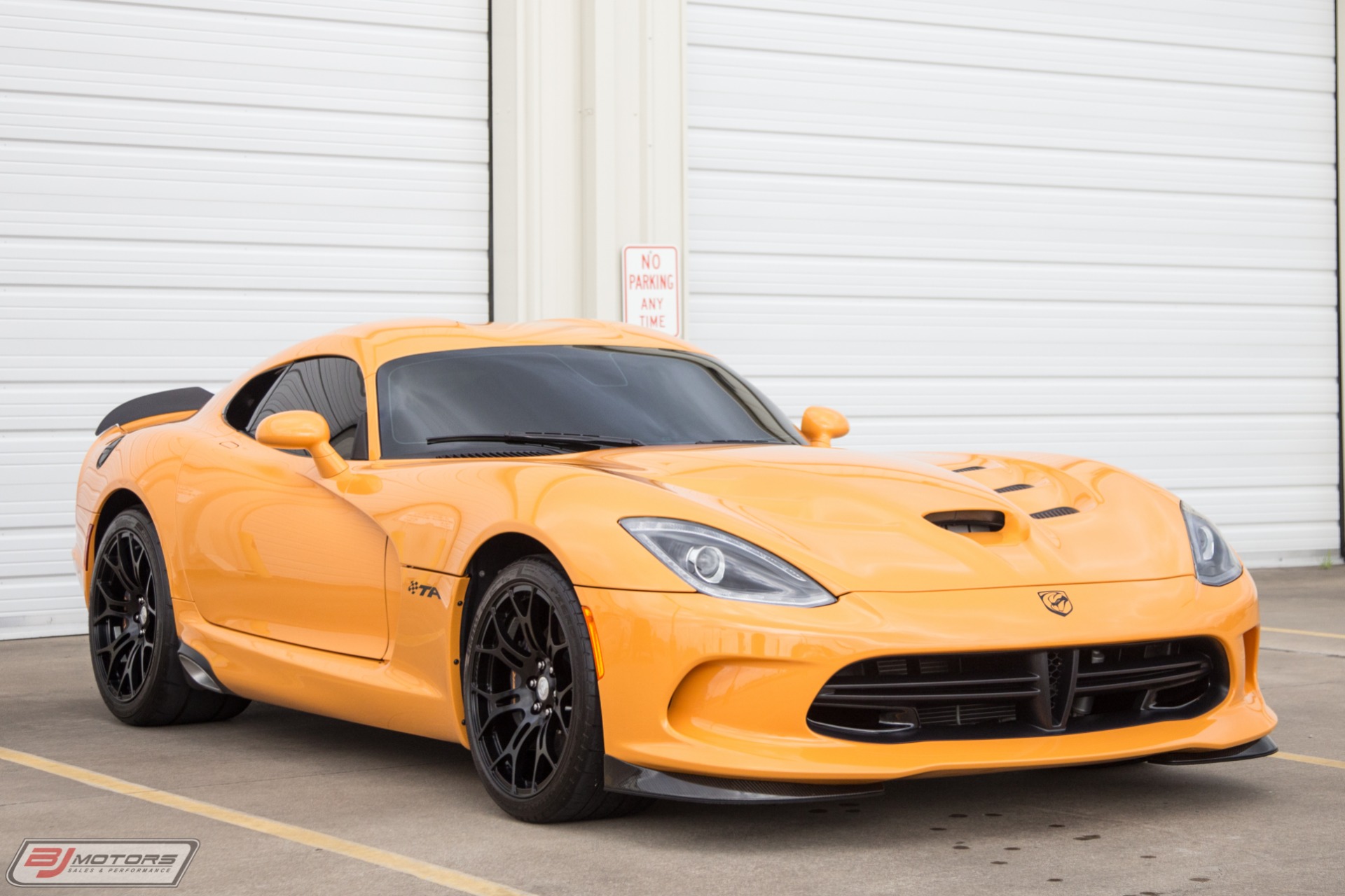 Used-2016-Dodge-Viper-TA-10