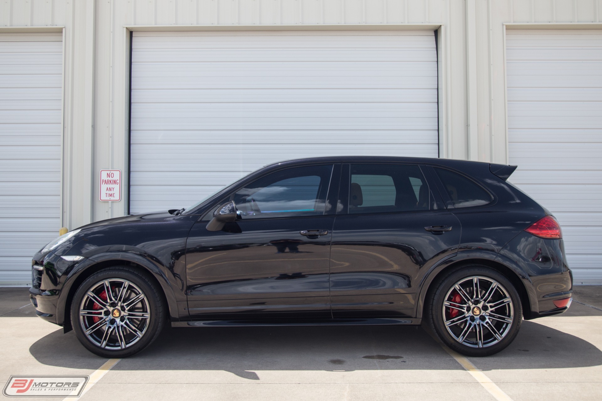 Used-2013-Porsche-Cayenne-Turbo