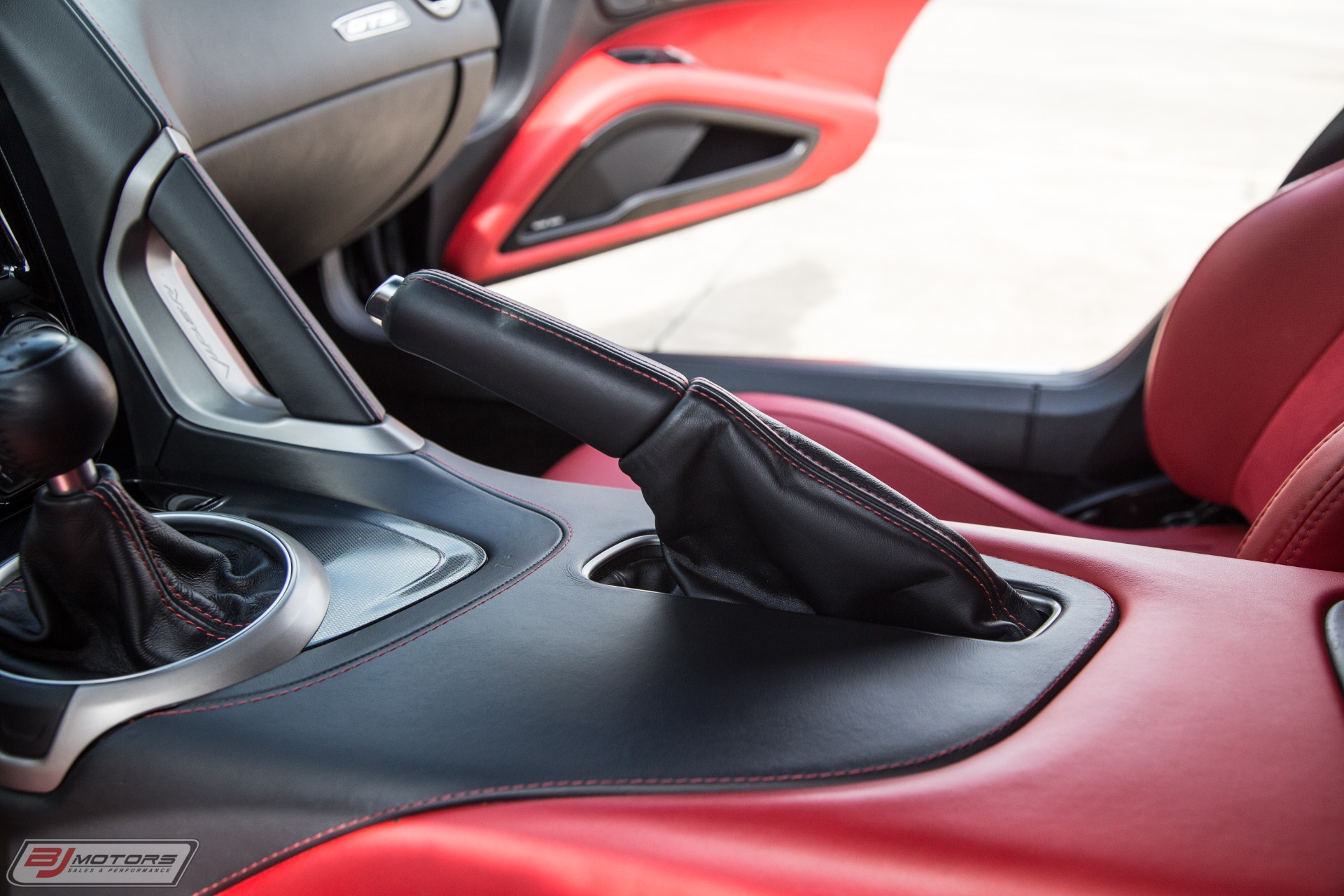 Used-2014-Dodge-SRT-Viper-GTS