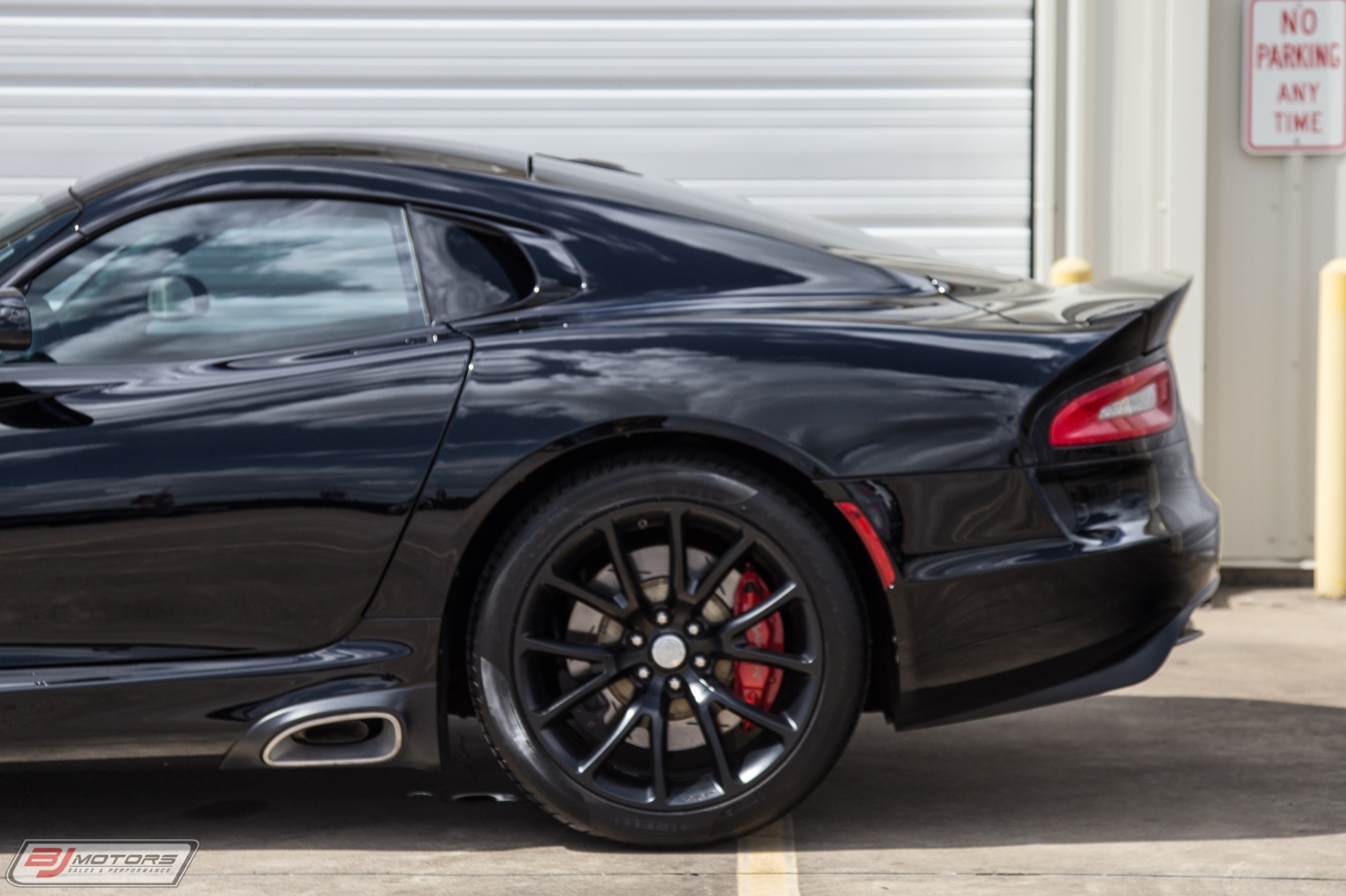 Used-2014-Dodge-SRT-Viper-GTS