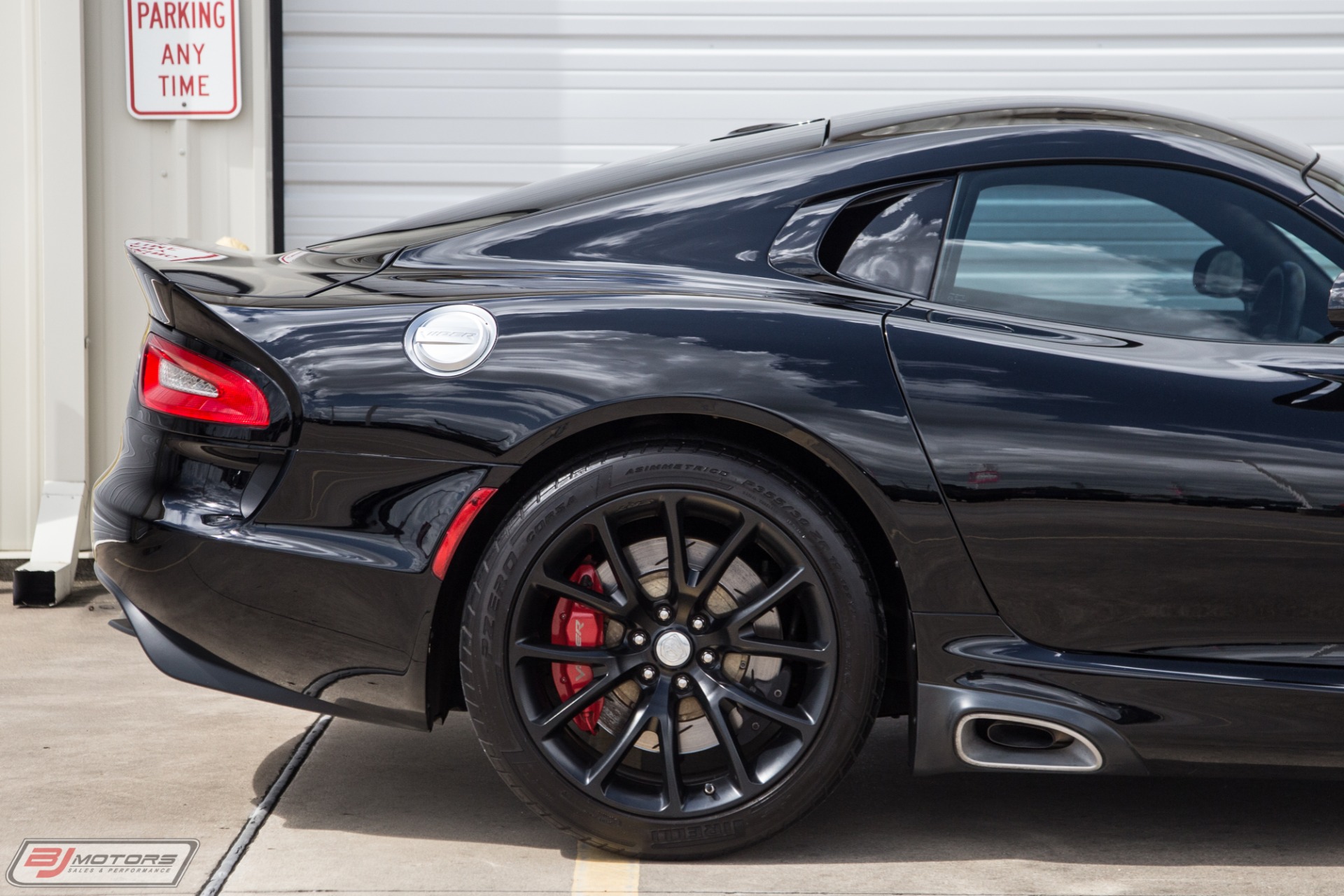 Used-2014-Dodge-SRT-Viper-GTS