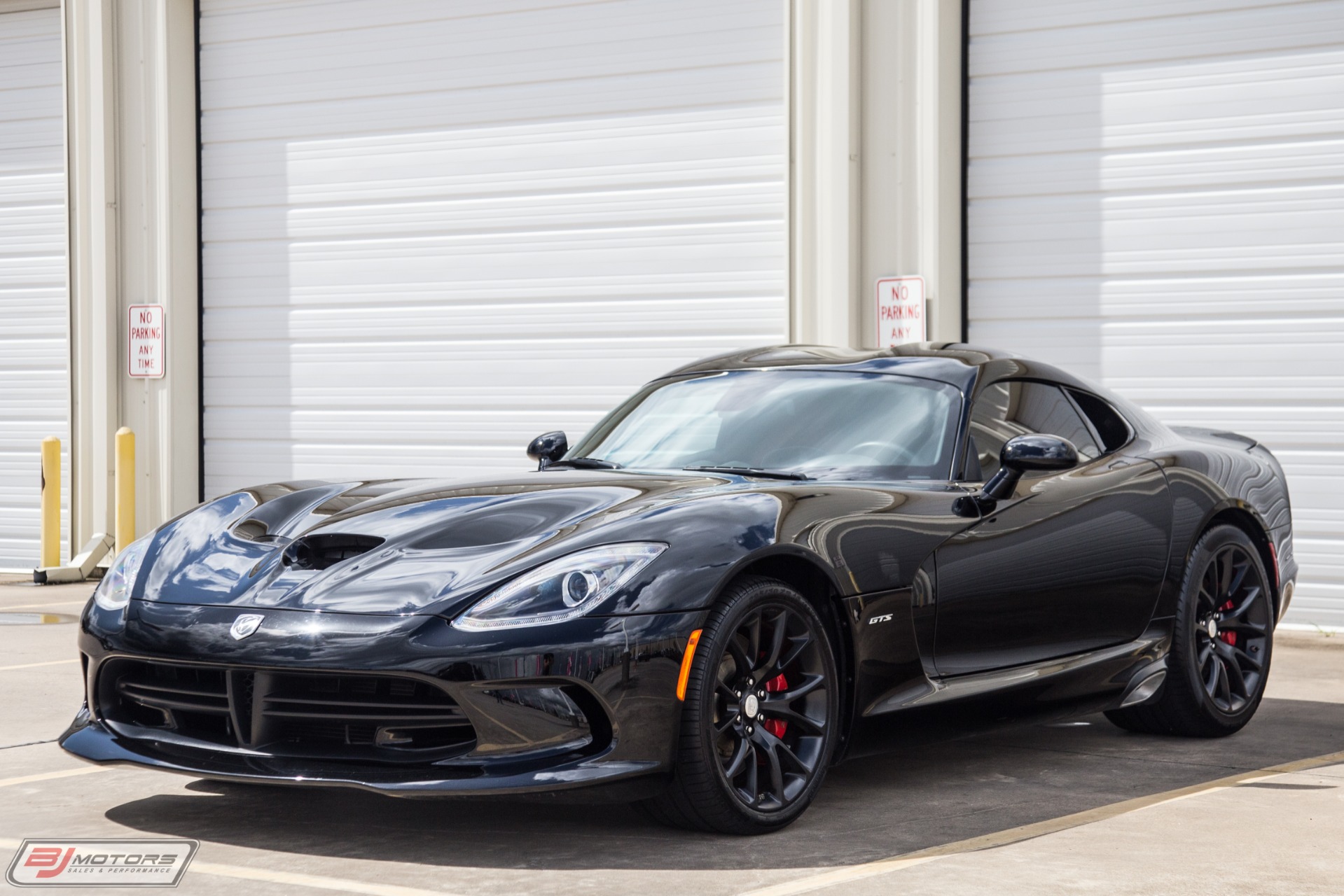 Used-2014-Dodge-SRT-Viper-GTS