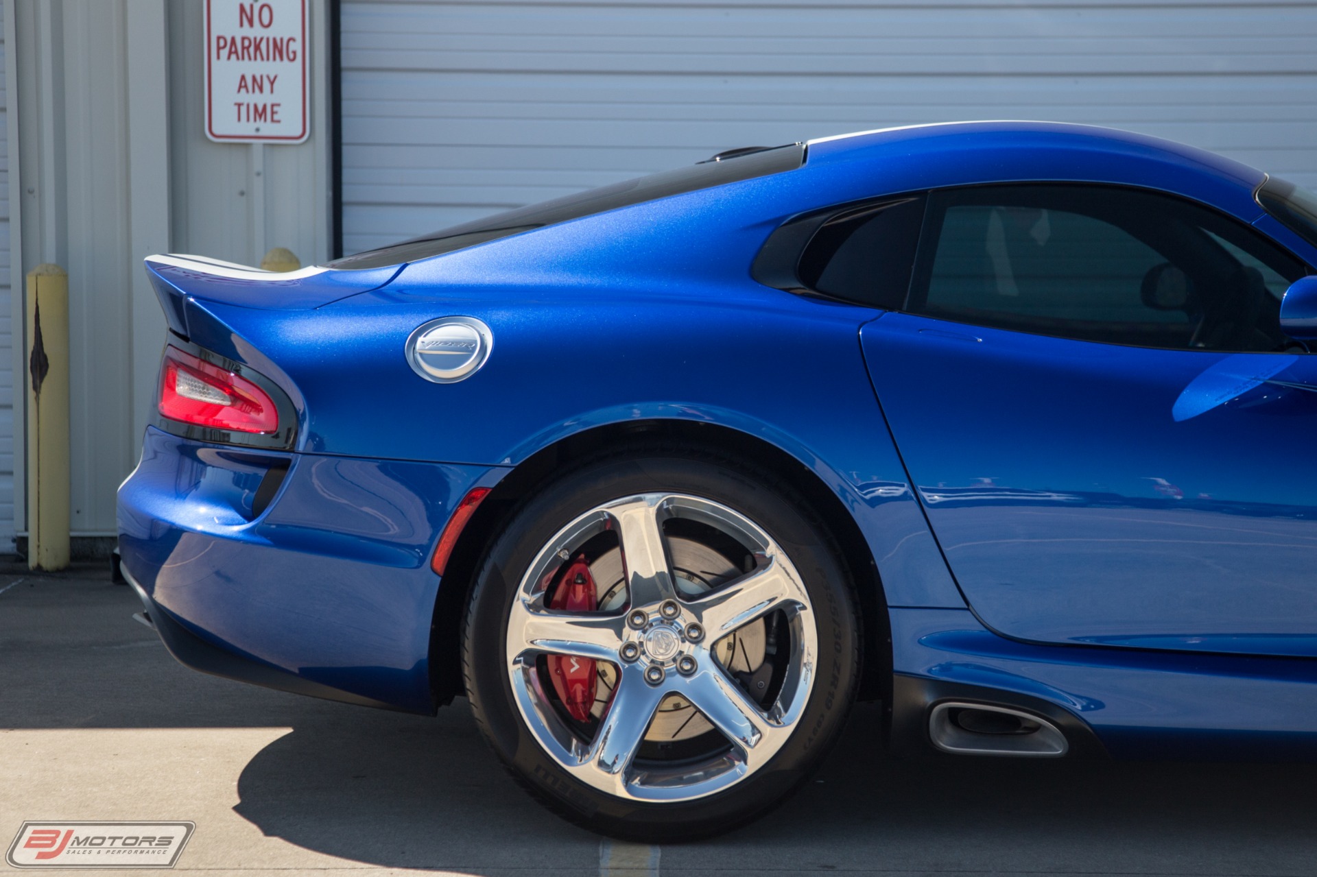 Used-2013-Dodge-SRT-Viper-GTS