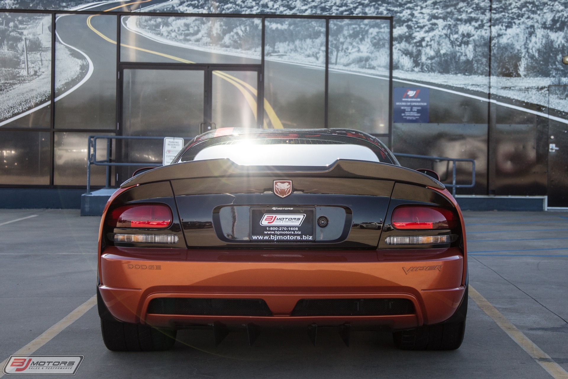 Used-2006-Dodge-Viper-SRT-10