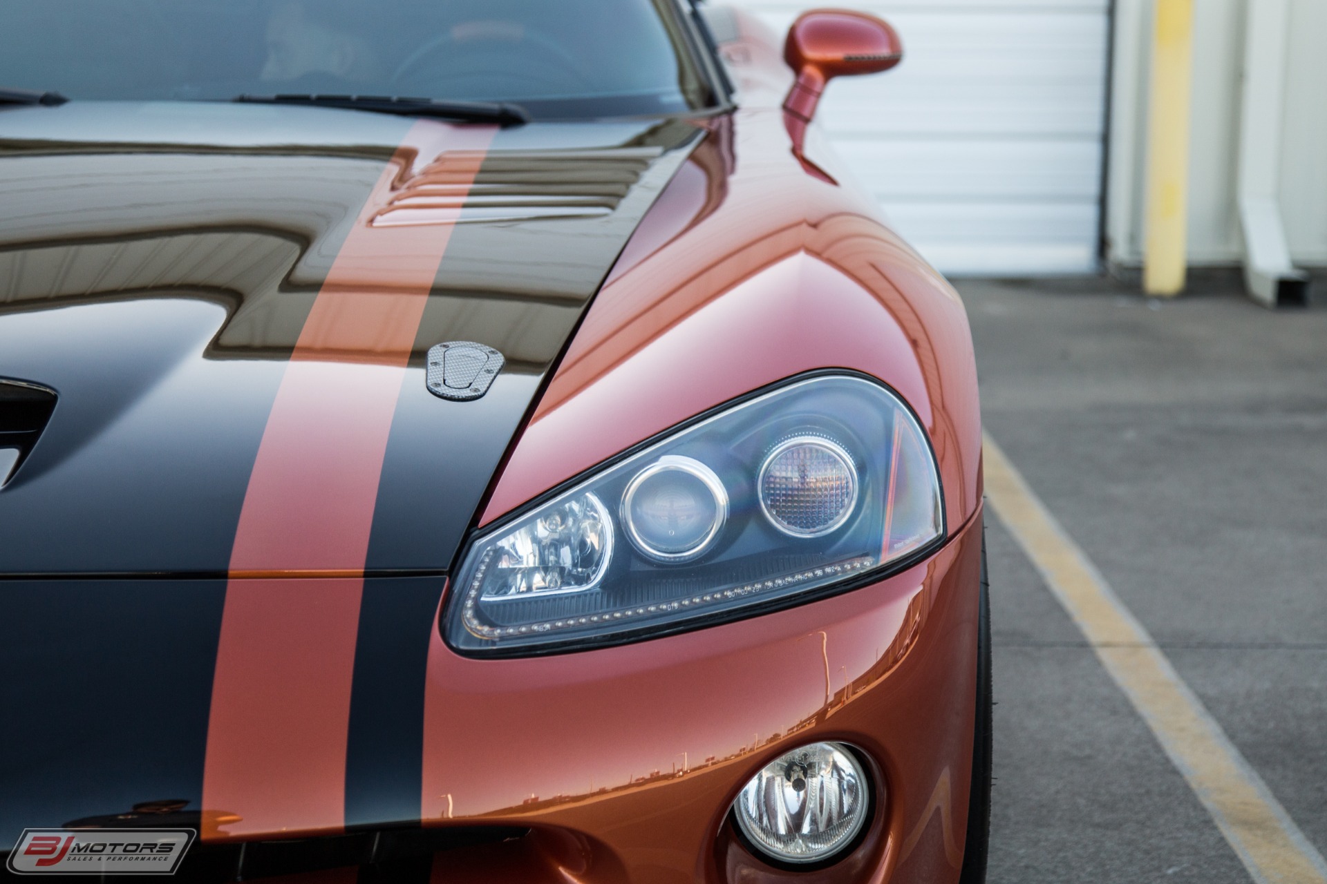 Used-2006-Dodge-Viper-SRT-10