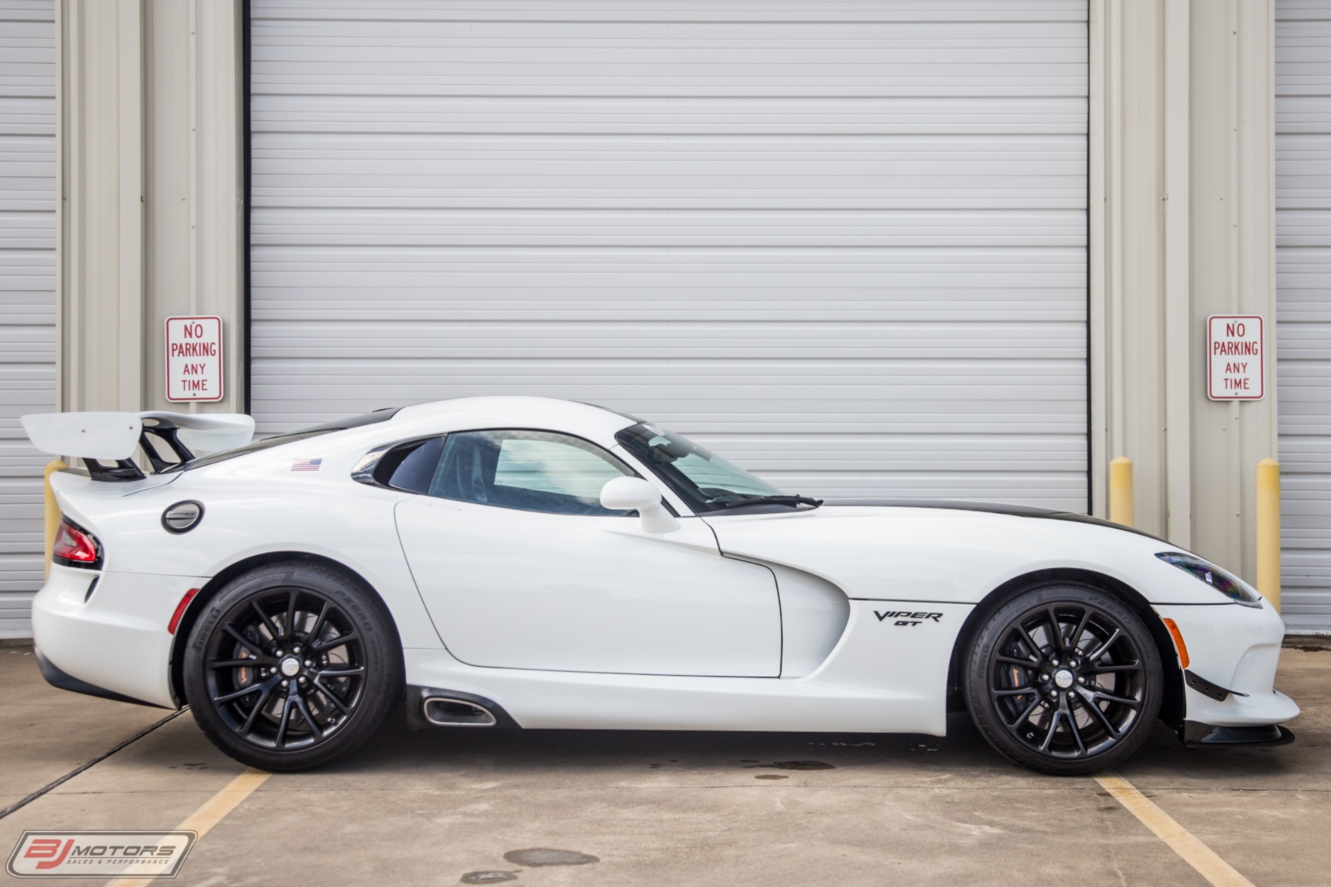 Used-2017-Dodge-Viper-GTC