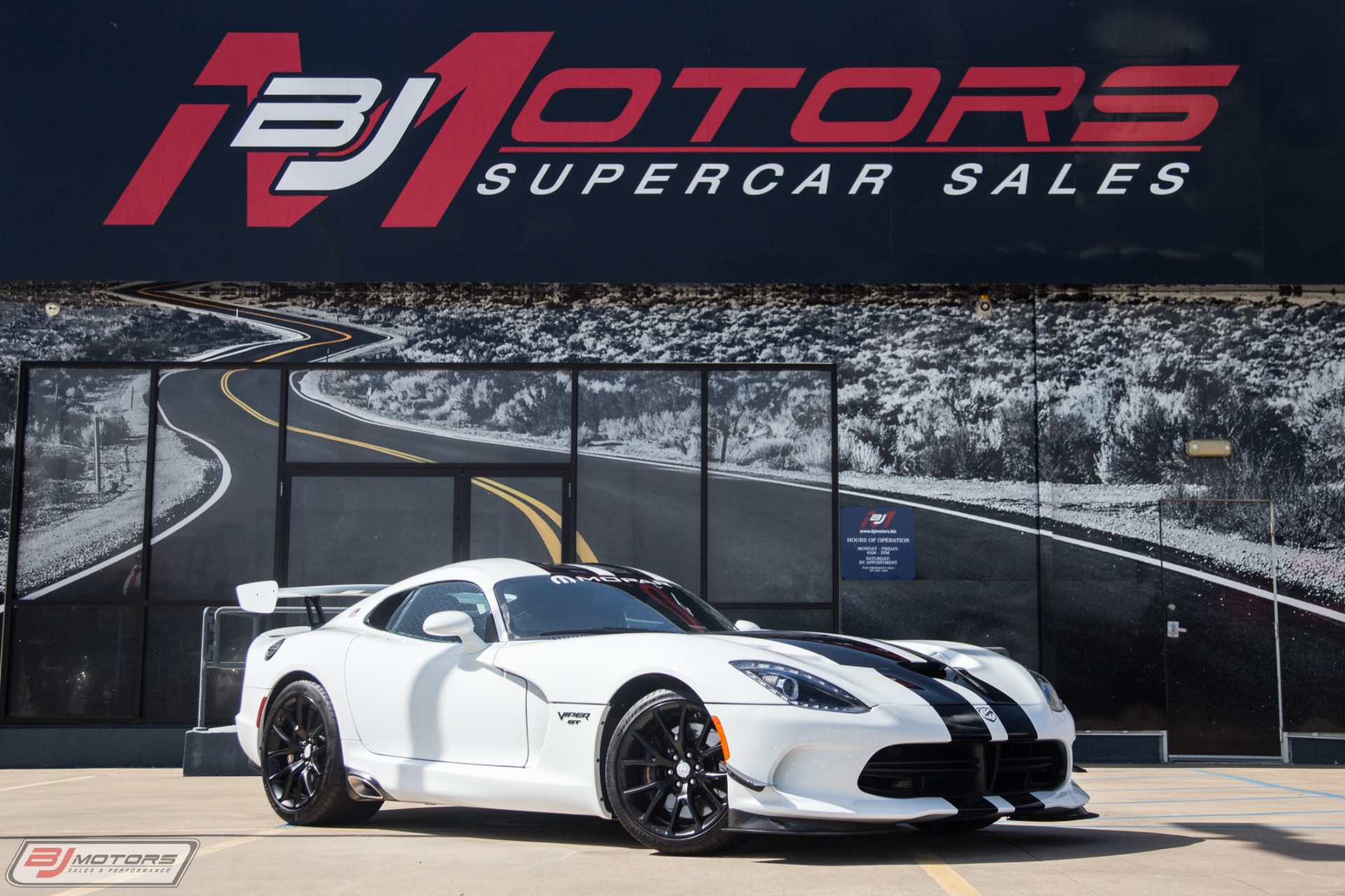 Used-2017-Dodge-Viper-GTC