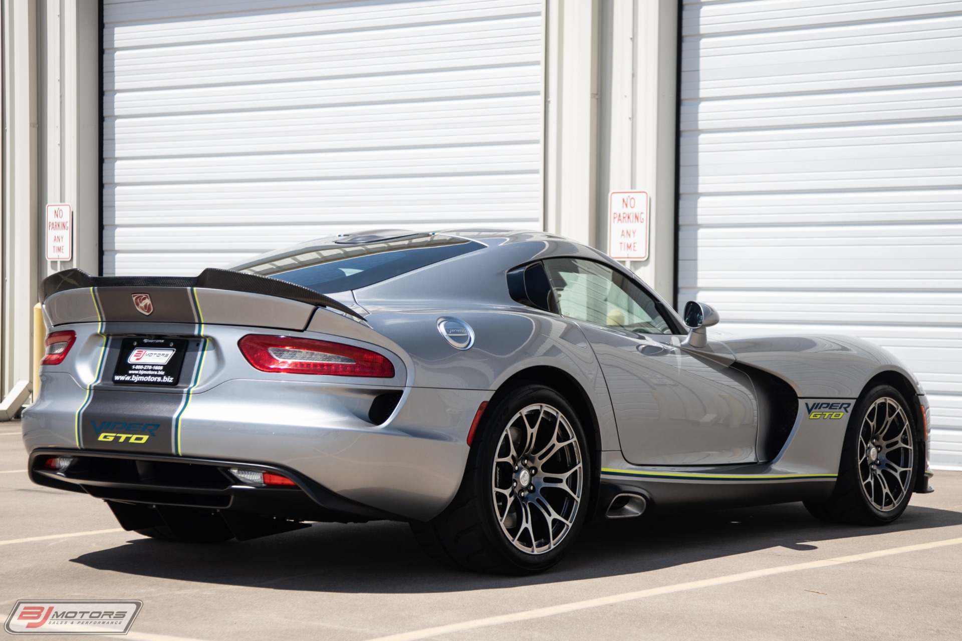 Used-2015-Dodge-Viper-SRT