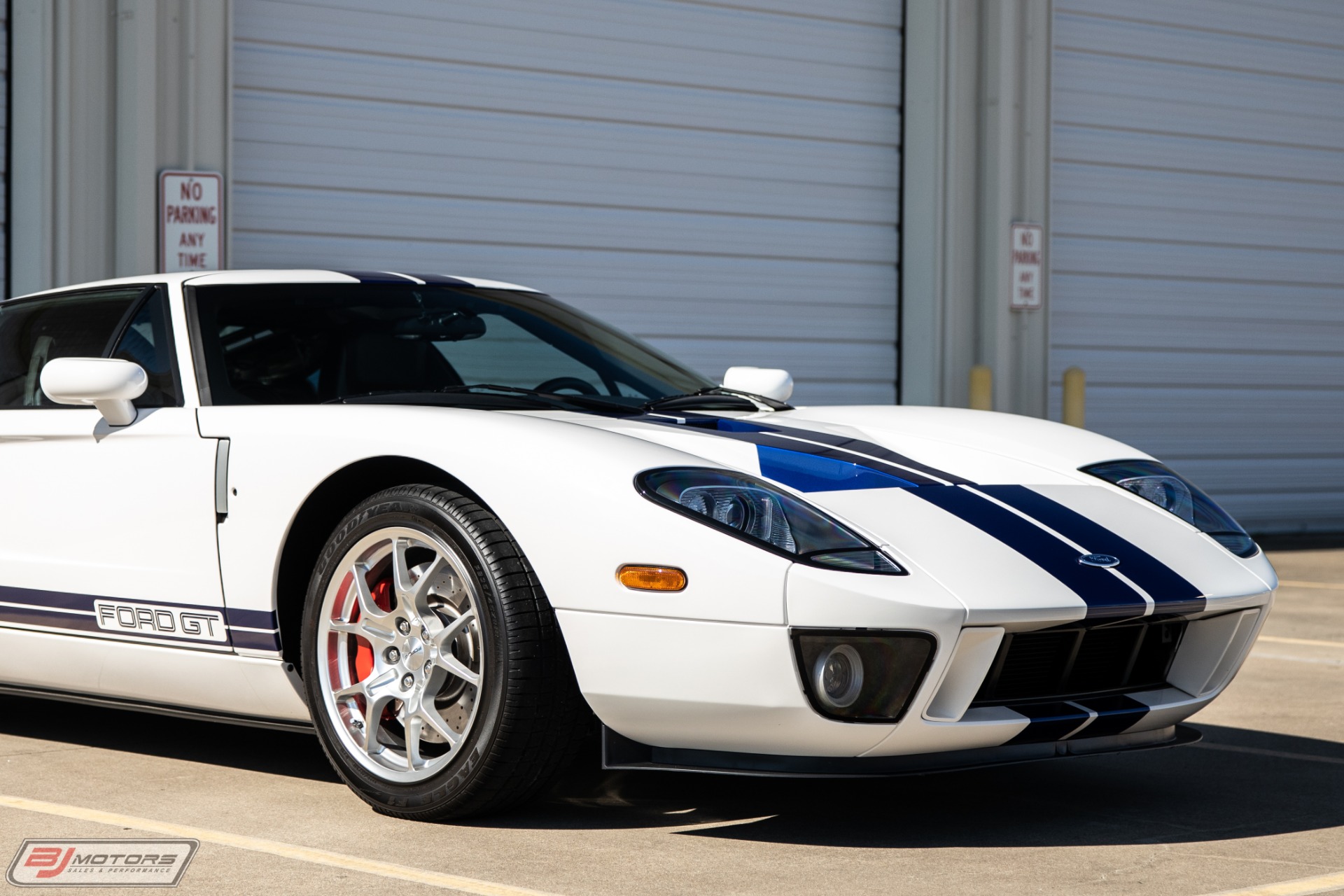 Used-2006-Ford-GT-Centennial-White-with-Blue-Stripes