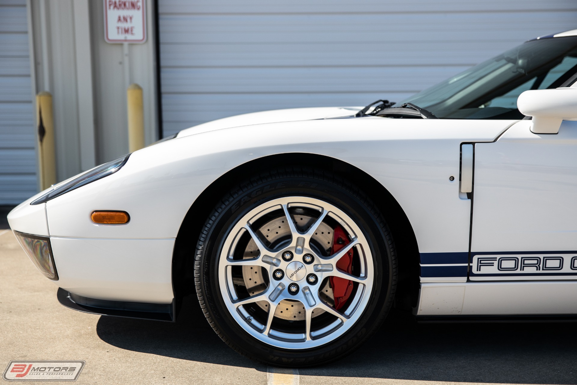 Used-2006-Ford-GT-Centennial-White-with-Blue-Stripes