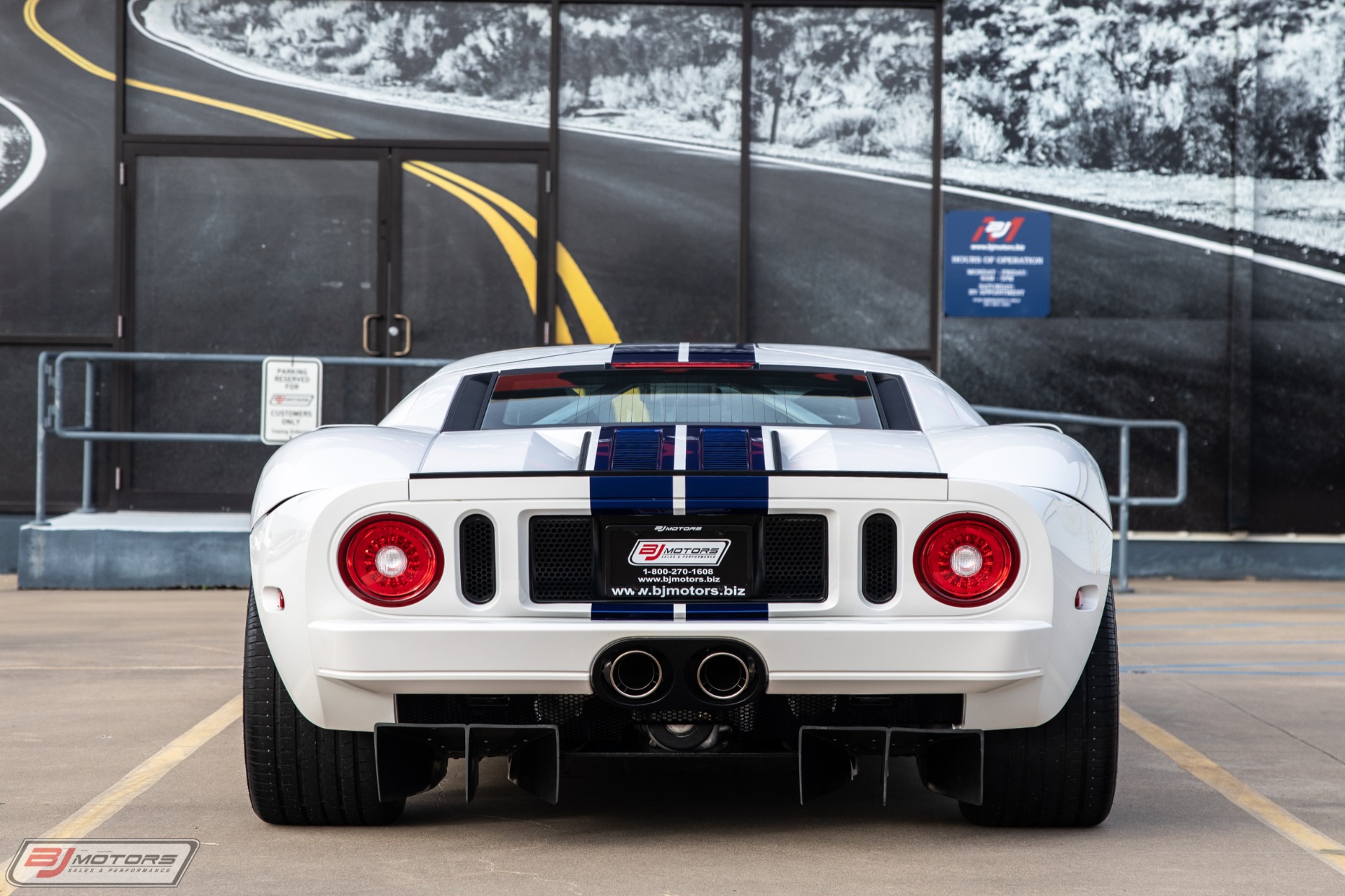 Used-2006-Ford-GT-Centennial-White-with-Blue-Stripes