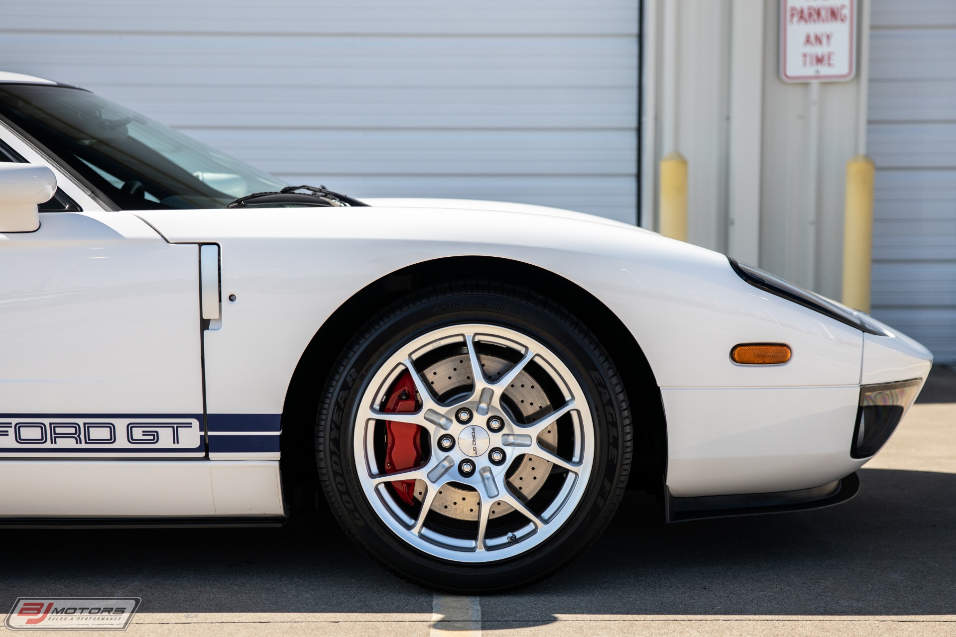 Used-2006-Ford-GT-Centennial-White-with-Blue-Stripes