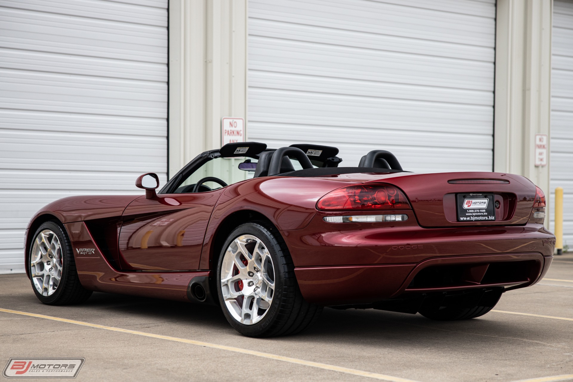 Used-2008-Dodge-Viper-SRT-10