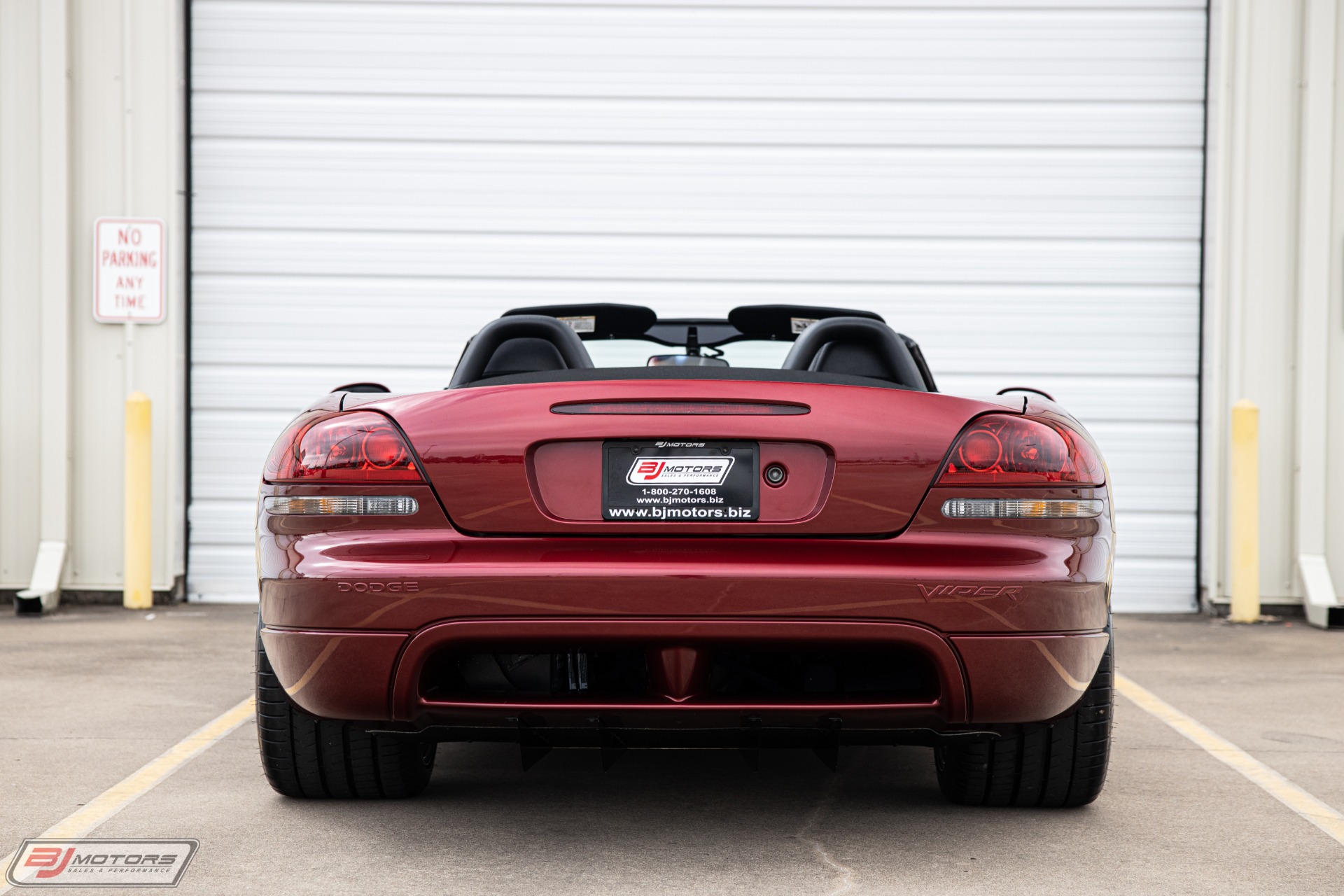 Used-2008-Dodge-Viper-SRT-10