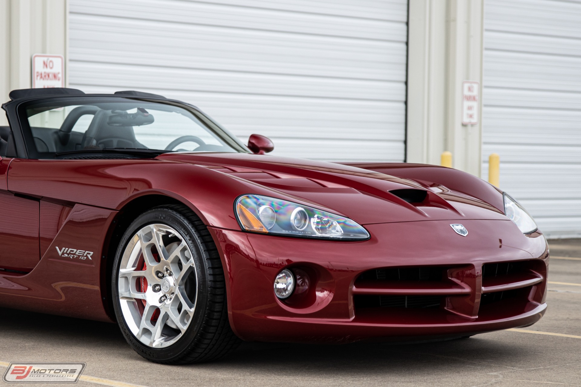 Used-2008-Dodge-Viper-SRT-10