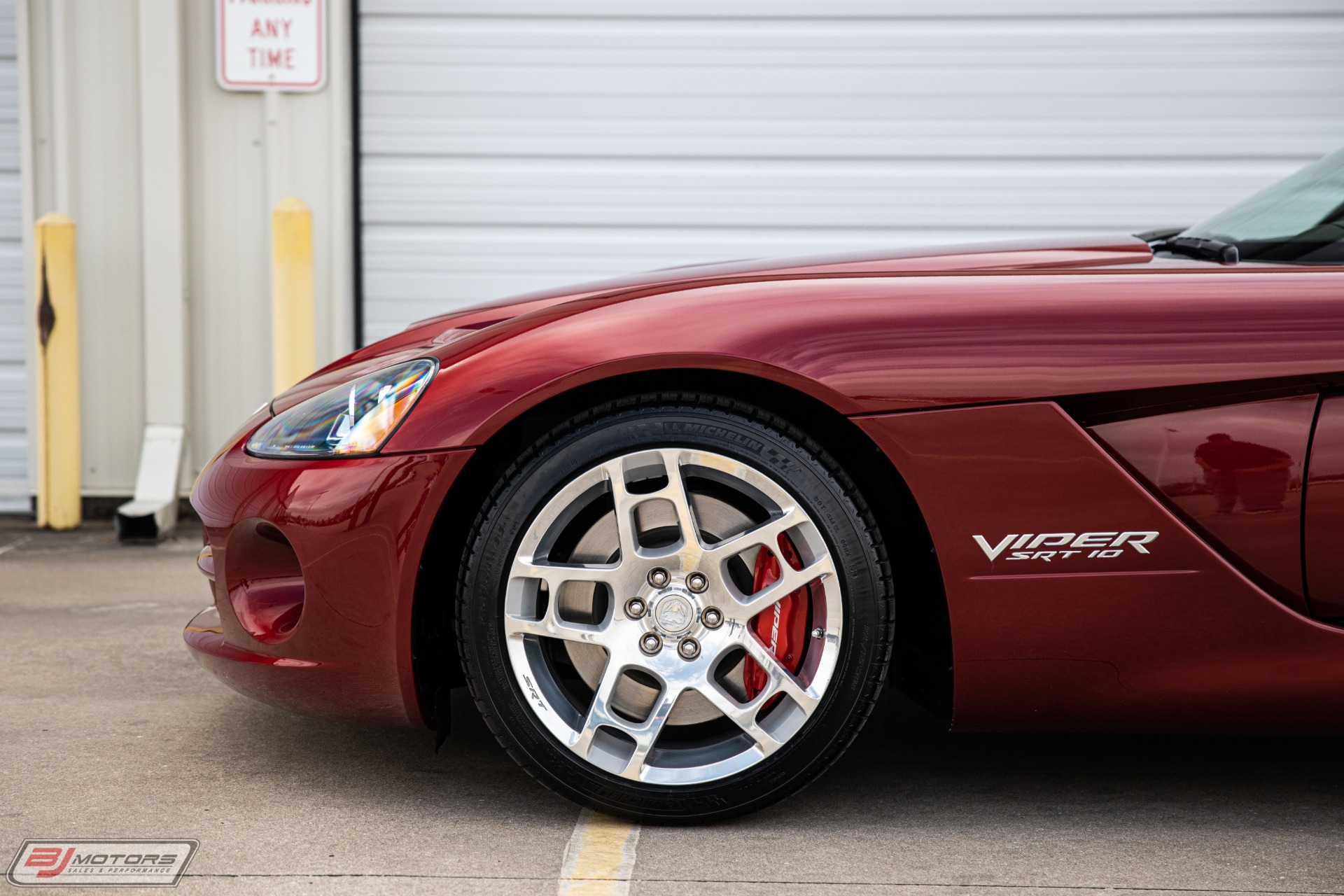 Used-2008-Dodge-Viper-SRT-10