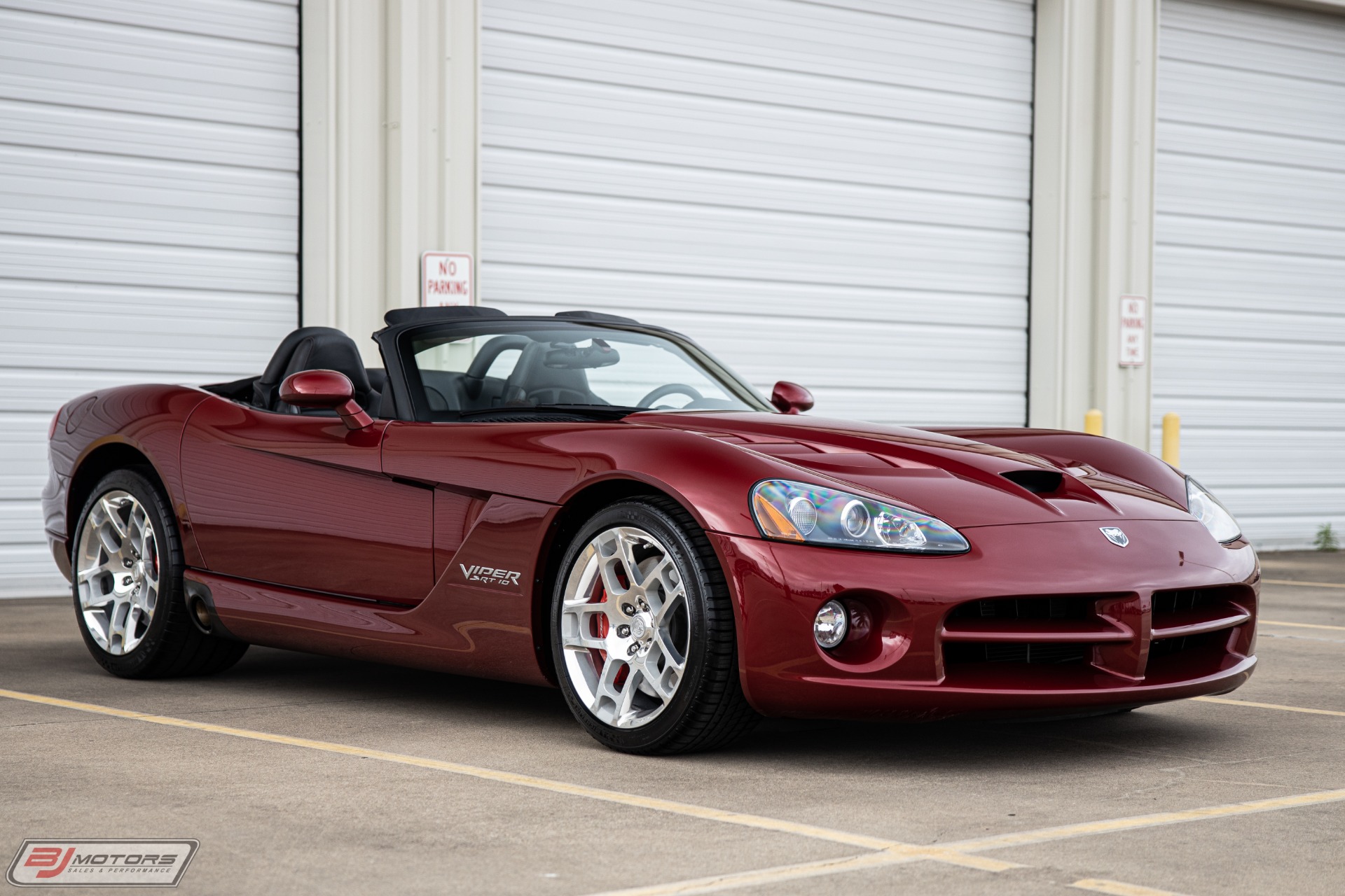 Used-2008-Dodge-Viper-SRT-10