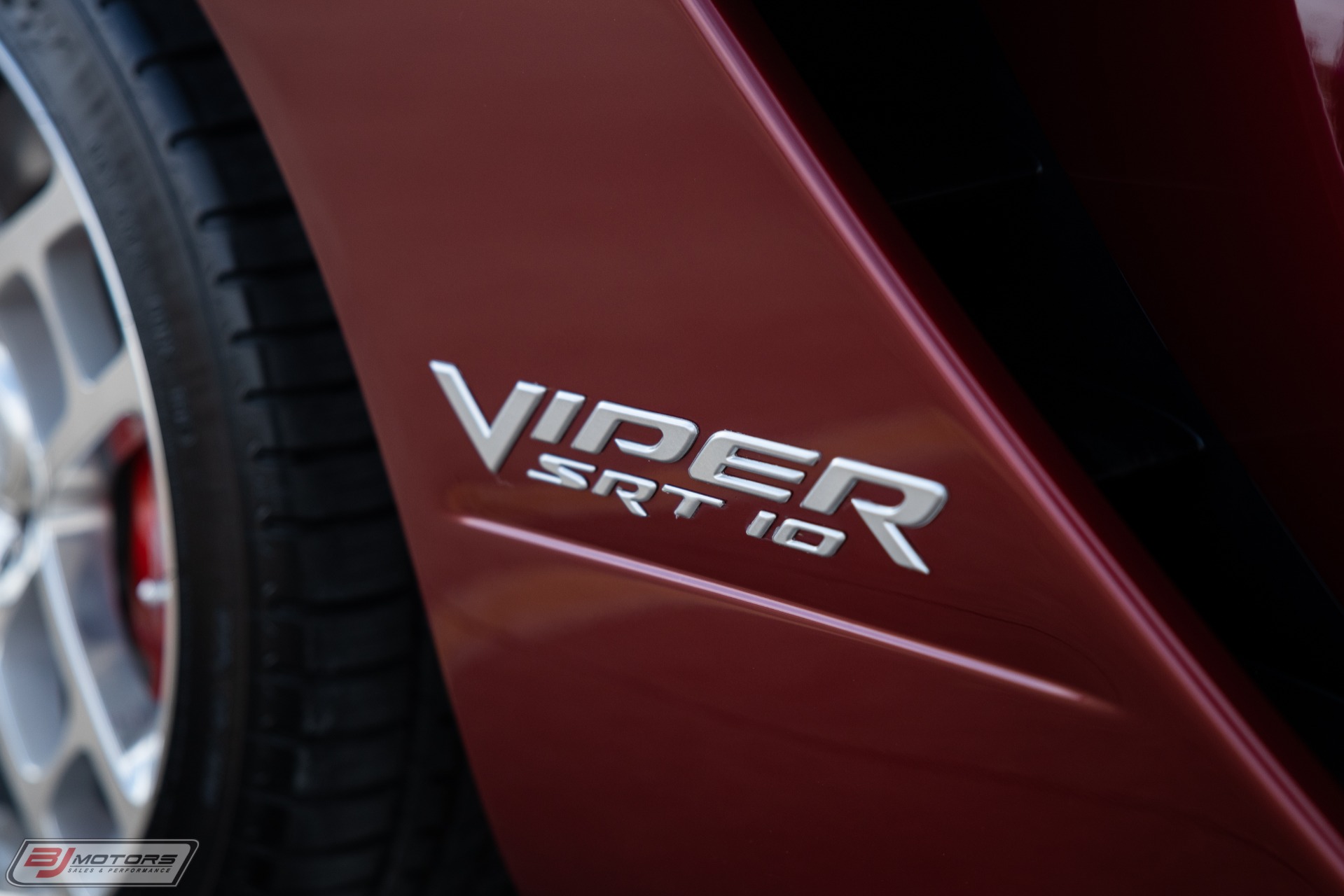 Used-2008-Dodge-Viper-SRT-10