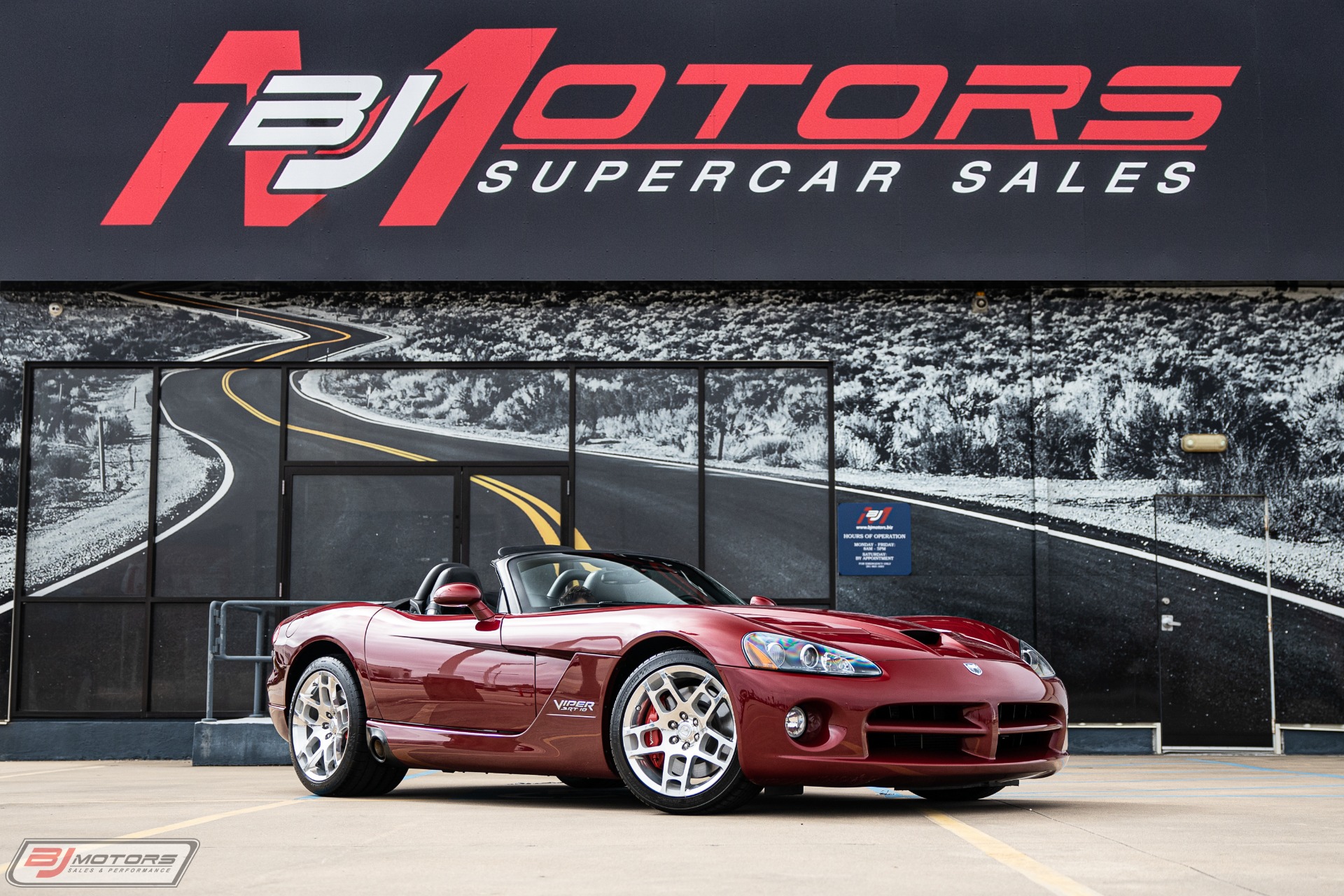 Used-2008-Dodge-Viper-SRT-10