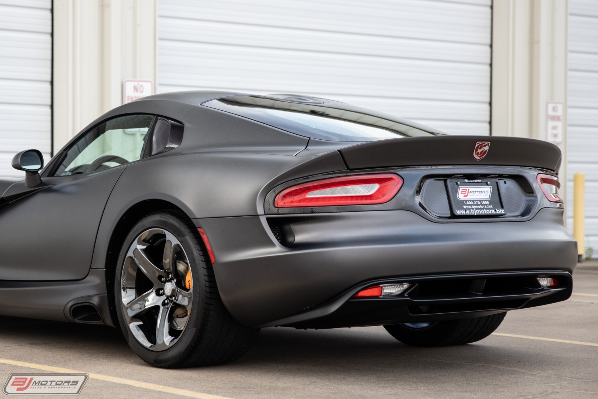 Used-2014-Dodge-Viper-GTS-Carbon-Edition