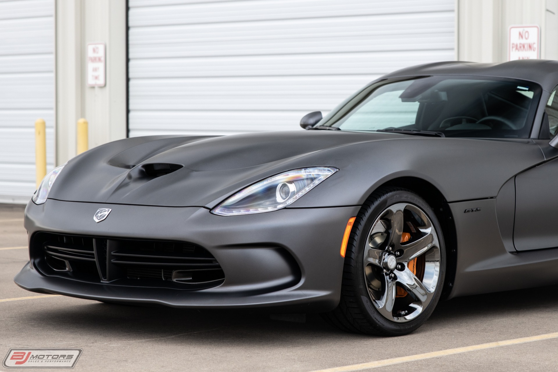 Used-2014-Dodge-Viper-GTS-Carbon-Edition