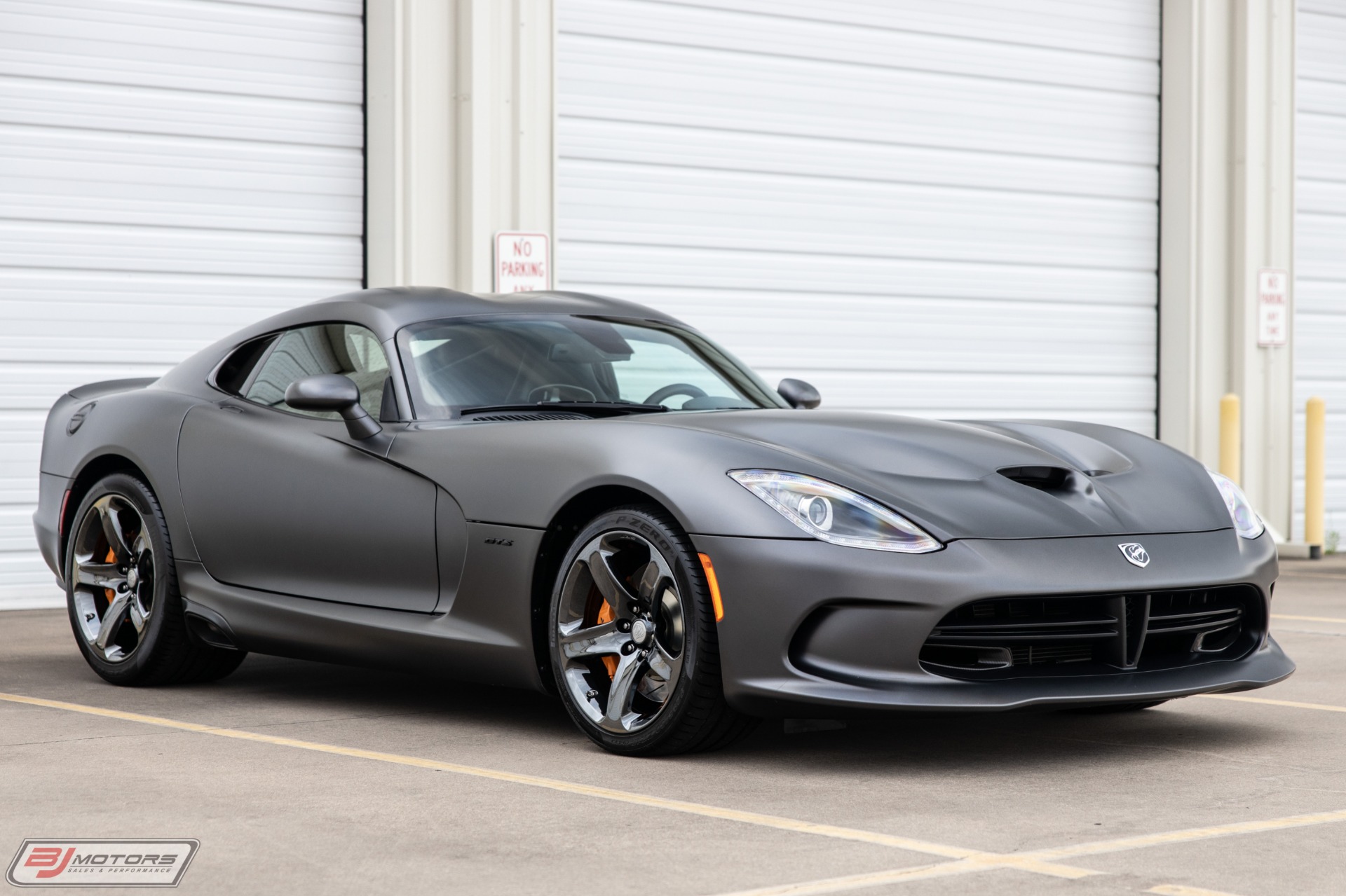 Used-2014-Dodge-Viper-GTS-Carbon-Edition