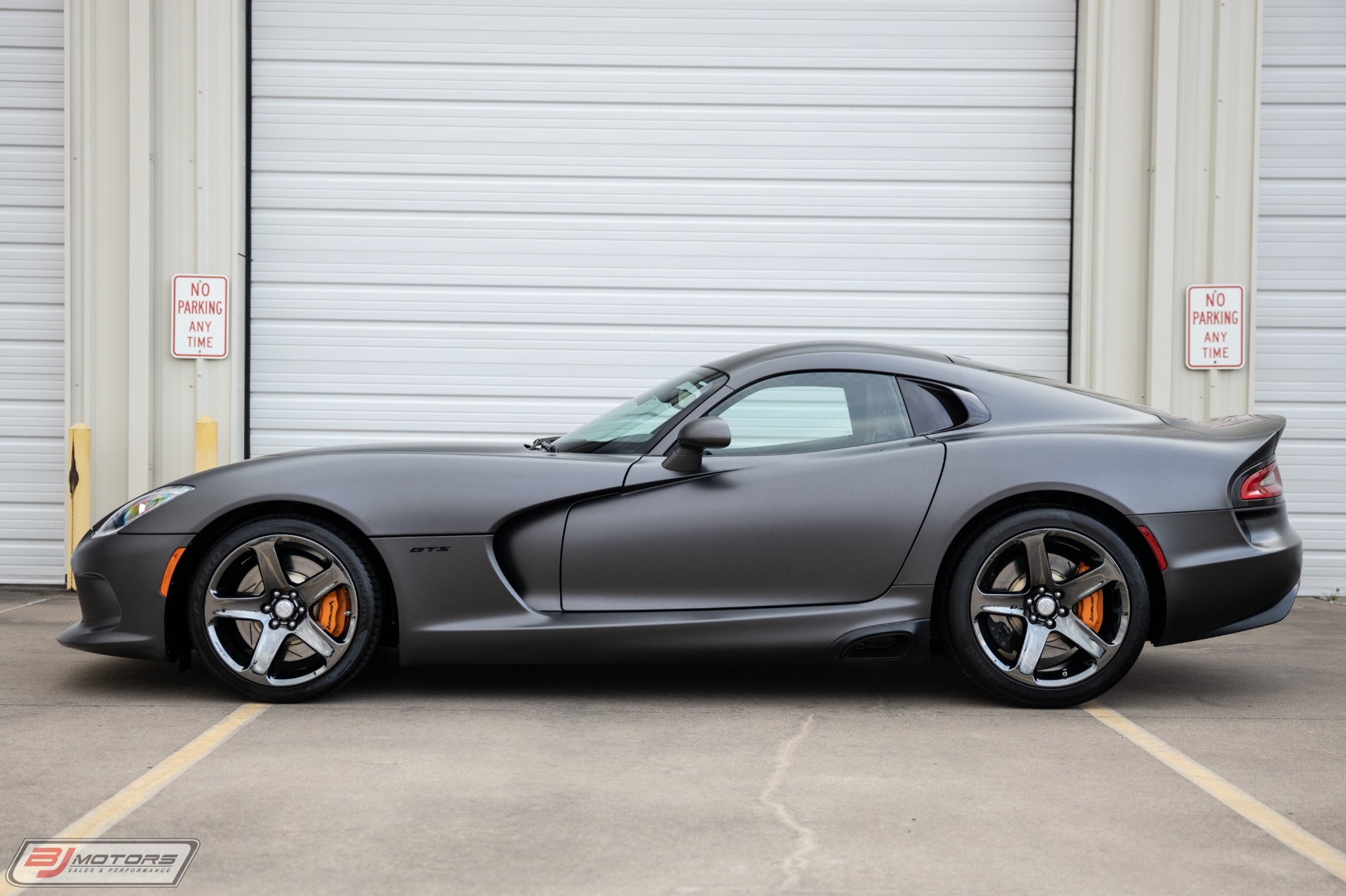 Used-2014-Dodge-Viper-GTS-Carbon-Edition