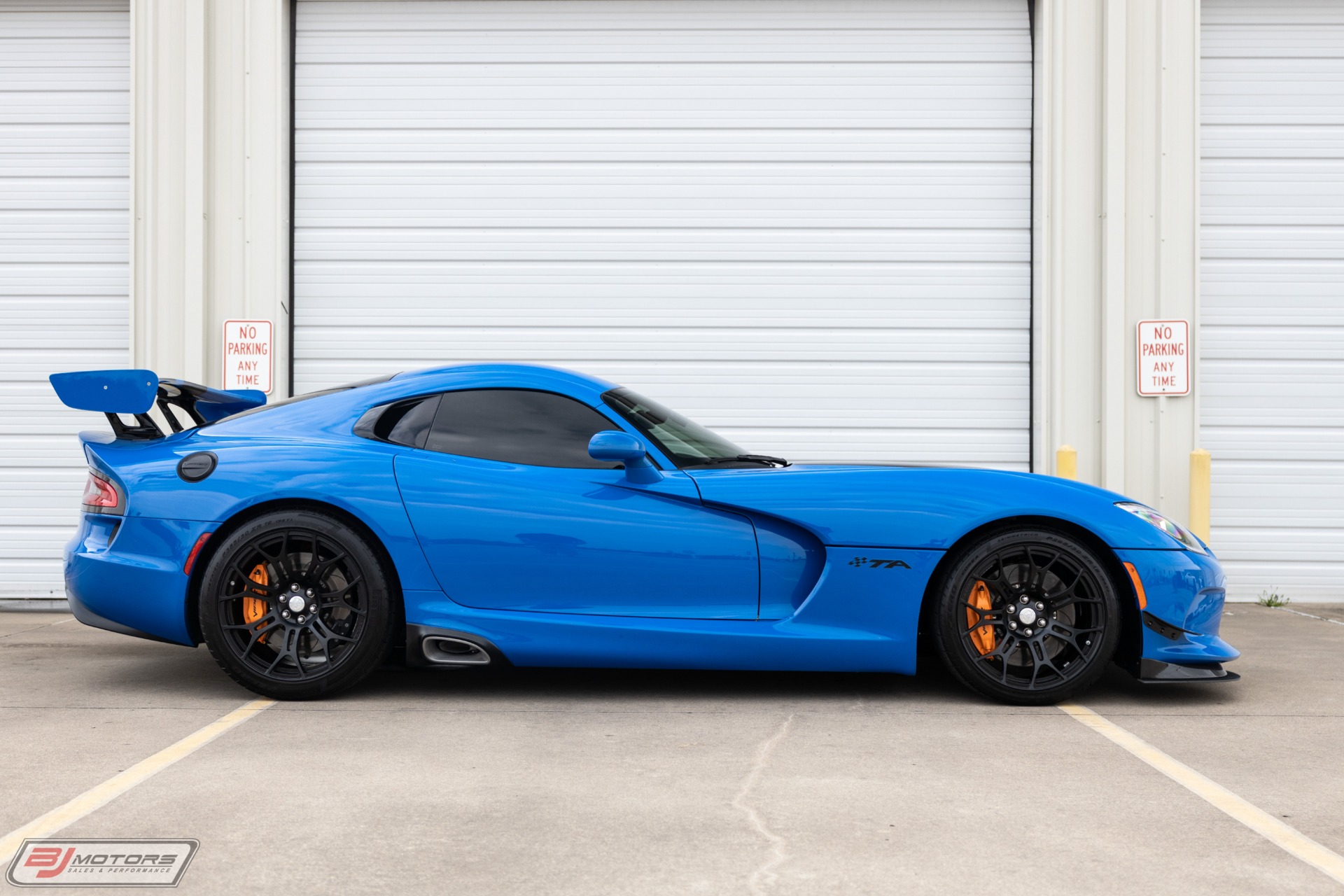 Used-2017-Dodge-Viper-GTC-TA-20