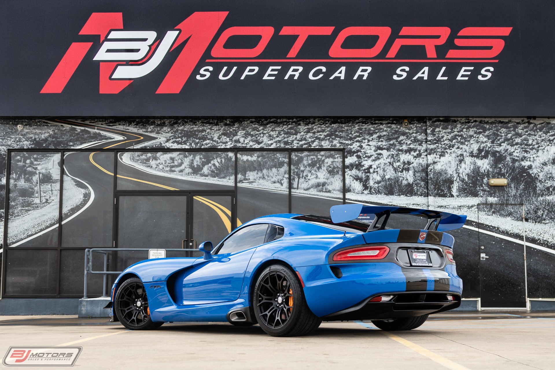 Used-2017-Dodge-Viper-GTC-TA-20