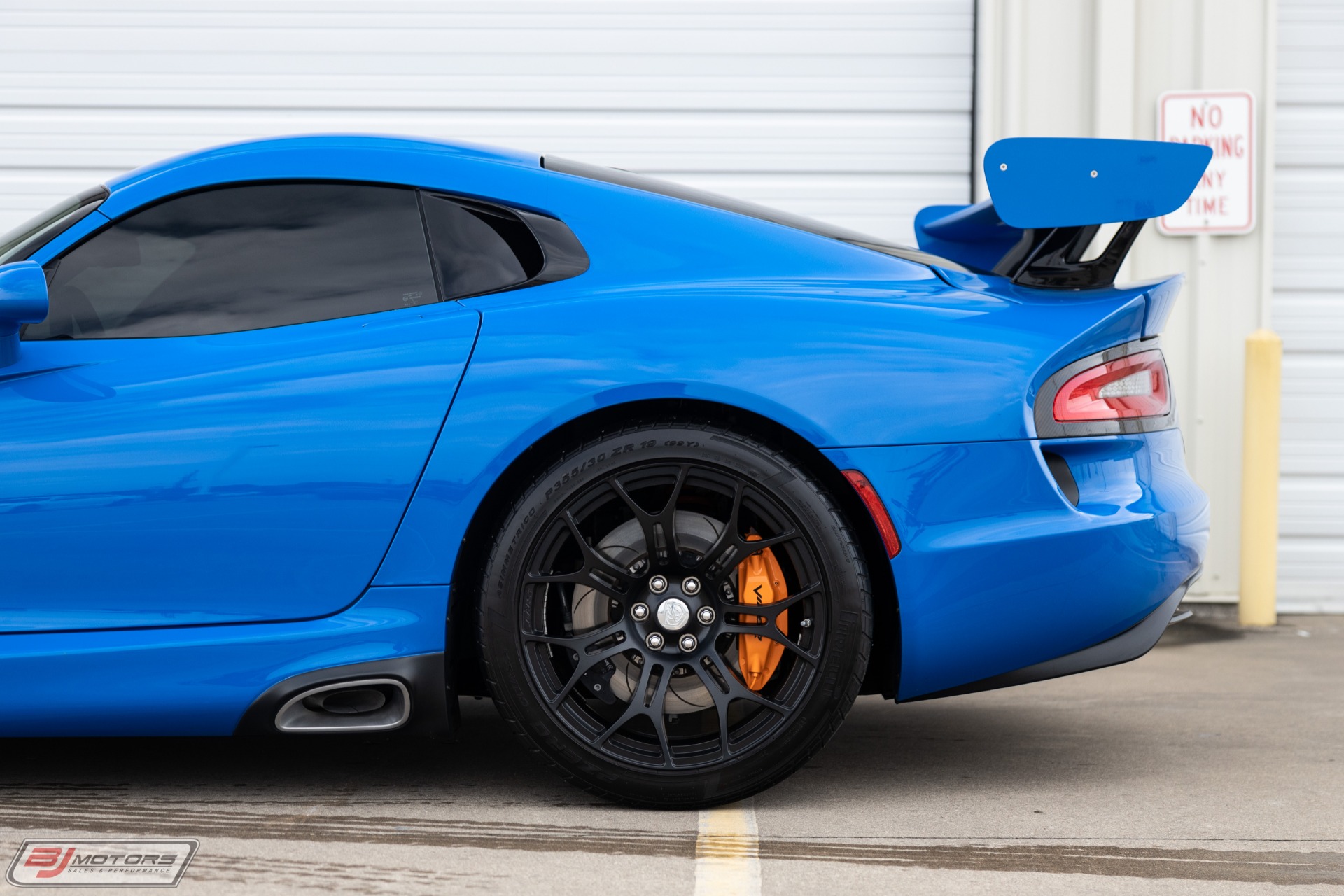 Used-2017-Dodge-Viper-GTC-TA-20