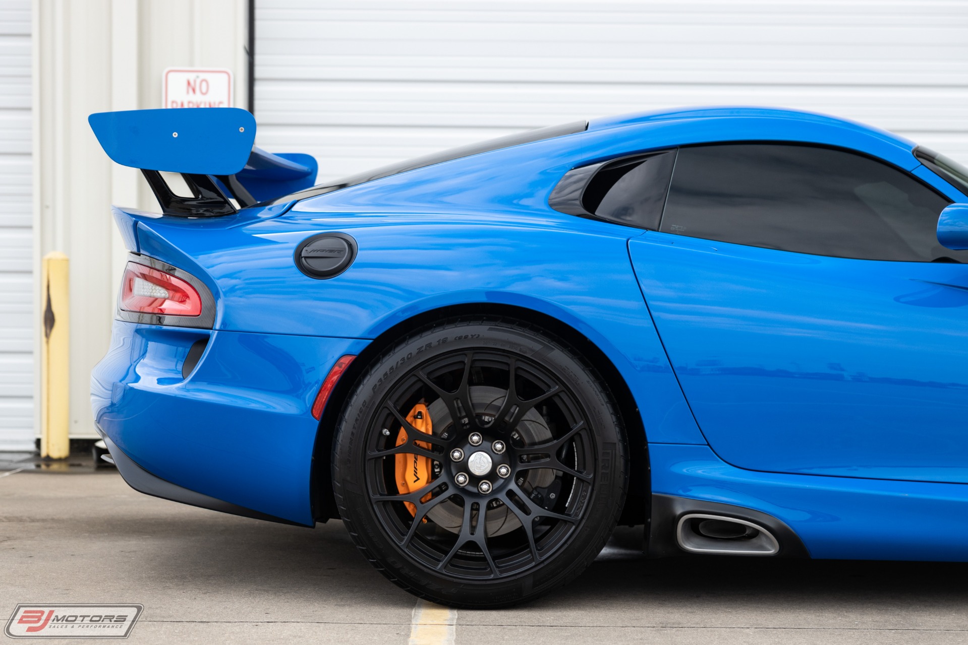 Used-2017-Dodge-Viper-GTC-TA-20