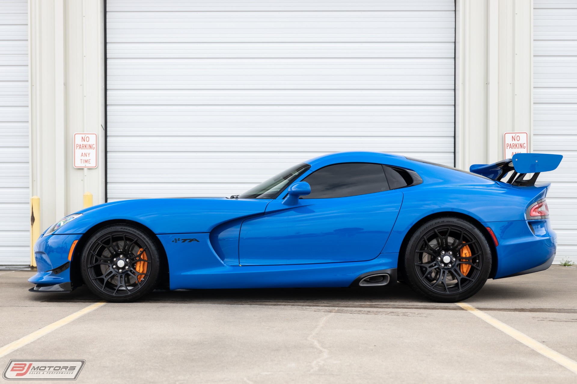 Used-2017-Dodge-Viper-GTC-TA-20