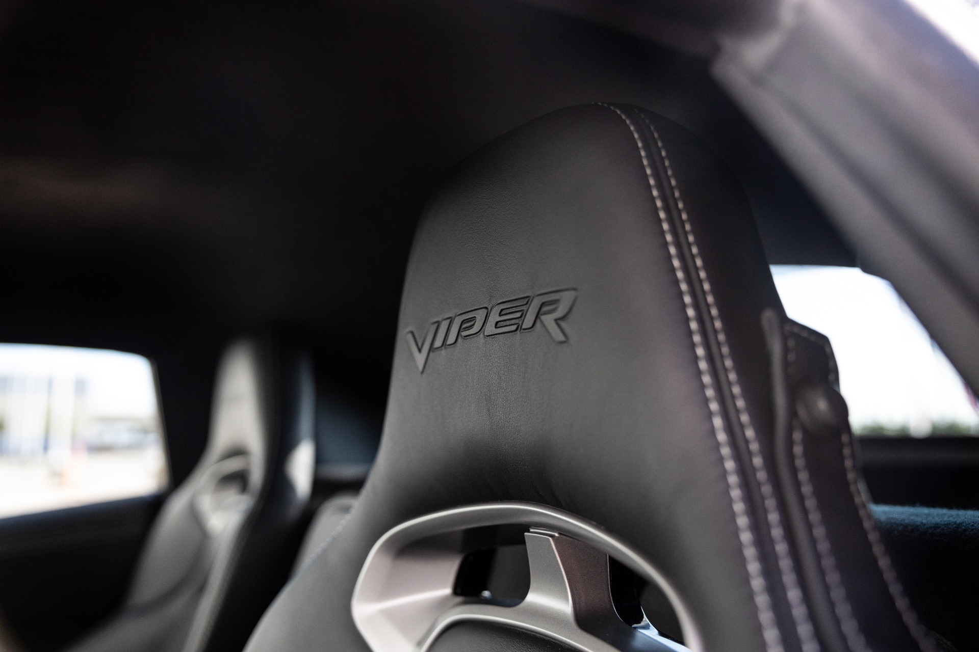 Used-2013-Dodge-Viper-GTS-Launch-Edition