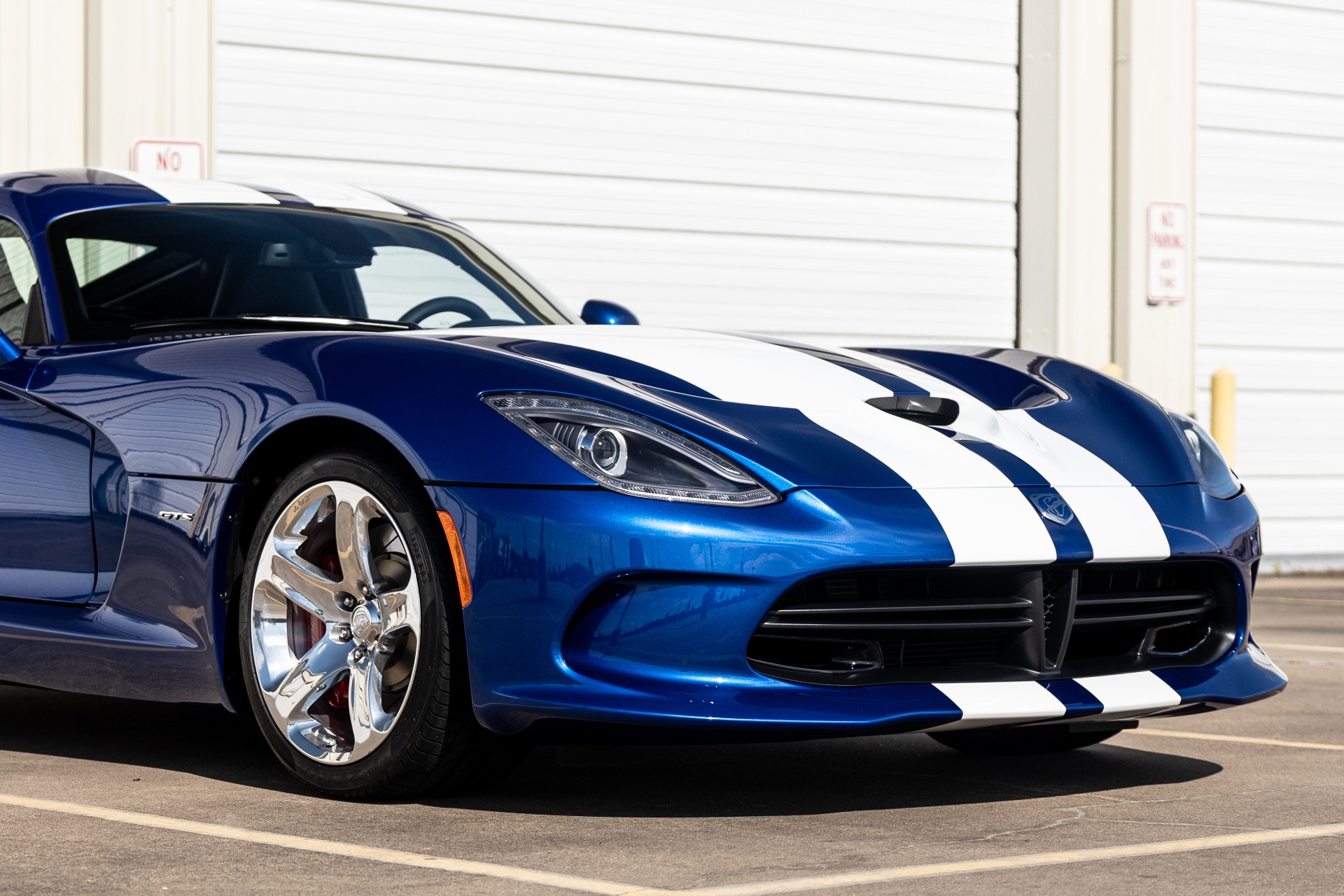 Used-2013-Dodge-Viper-GTS-Launch-Edition