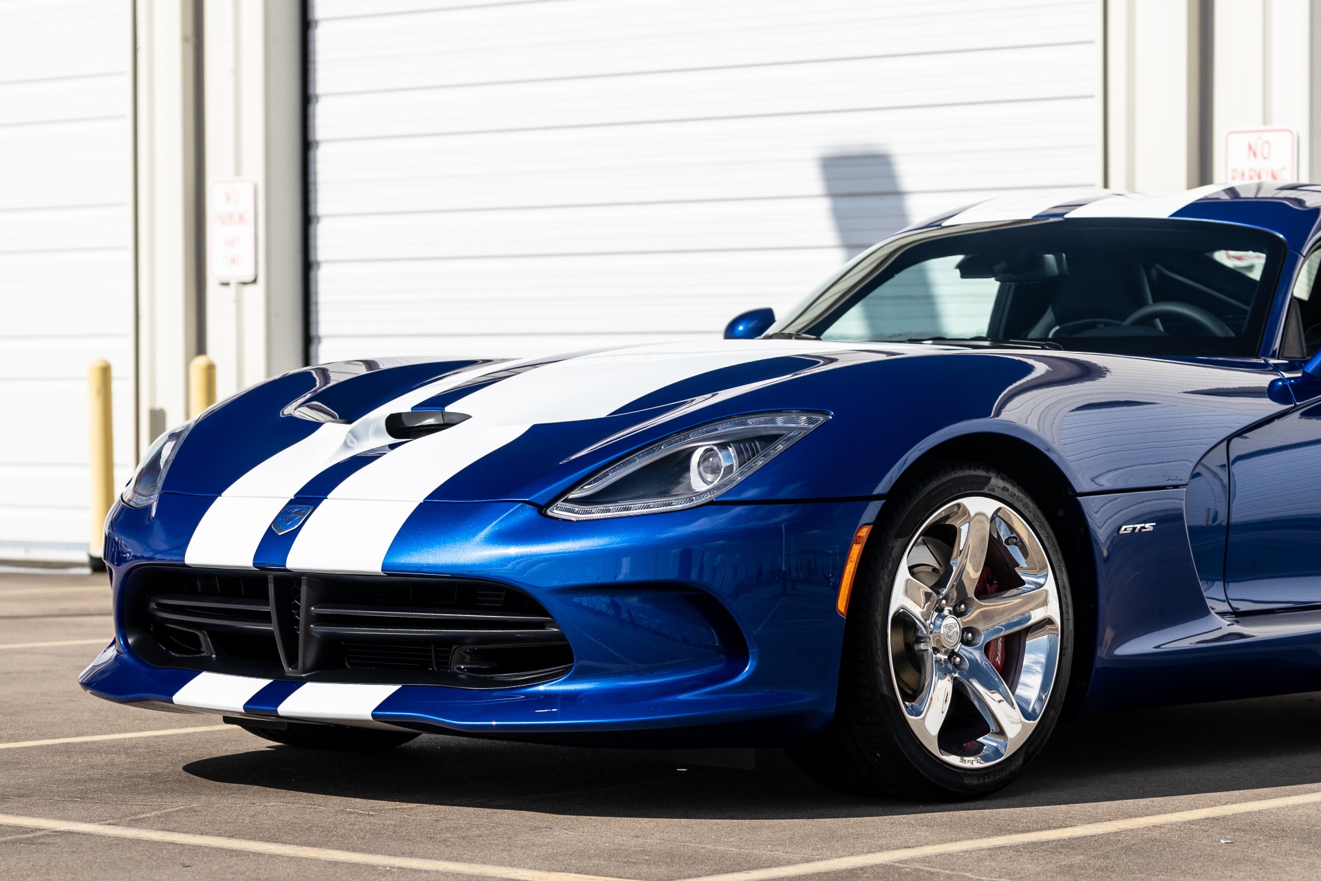 Used-2013-Dodge-Viper-GTS-Launch-Edition