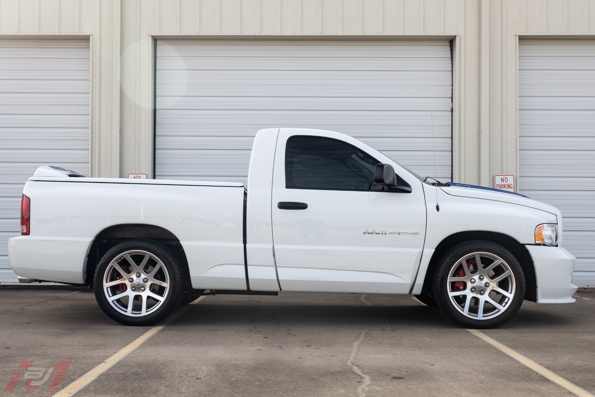 Used-2005-Dodge-Ram-1500-SRT-10-Commemorative-Edition