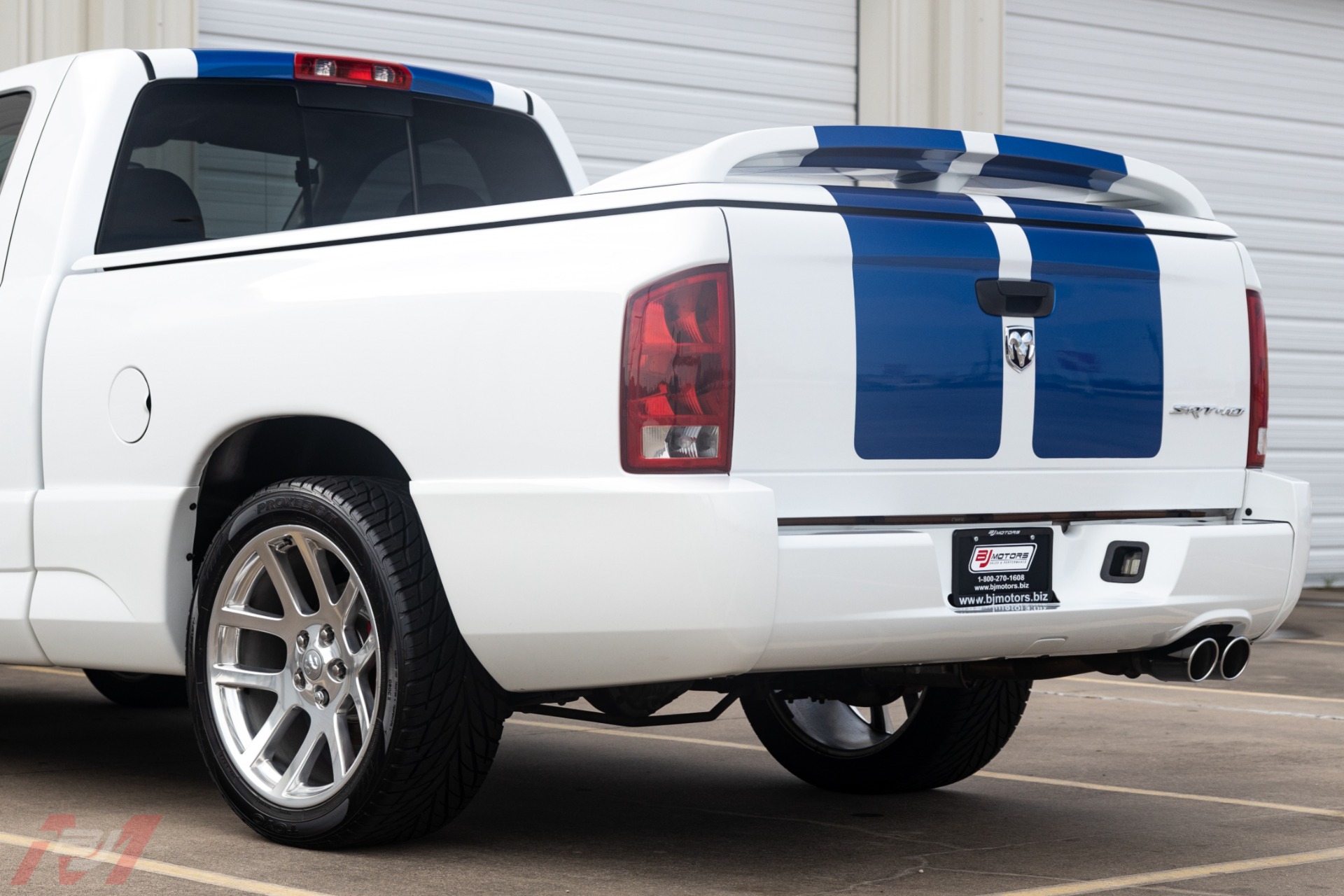 Used-2005-Dodge-Ram-1500-SRT-10-Commemorative-Edition